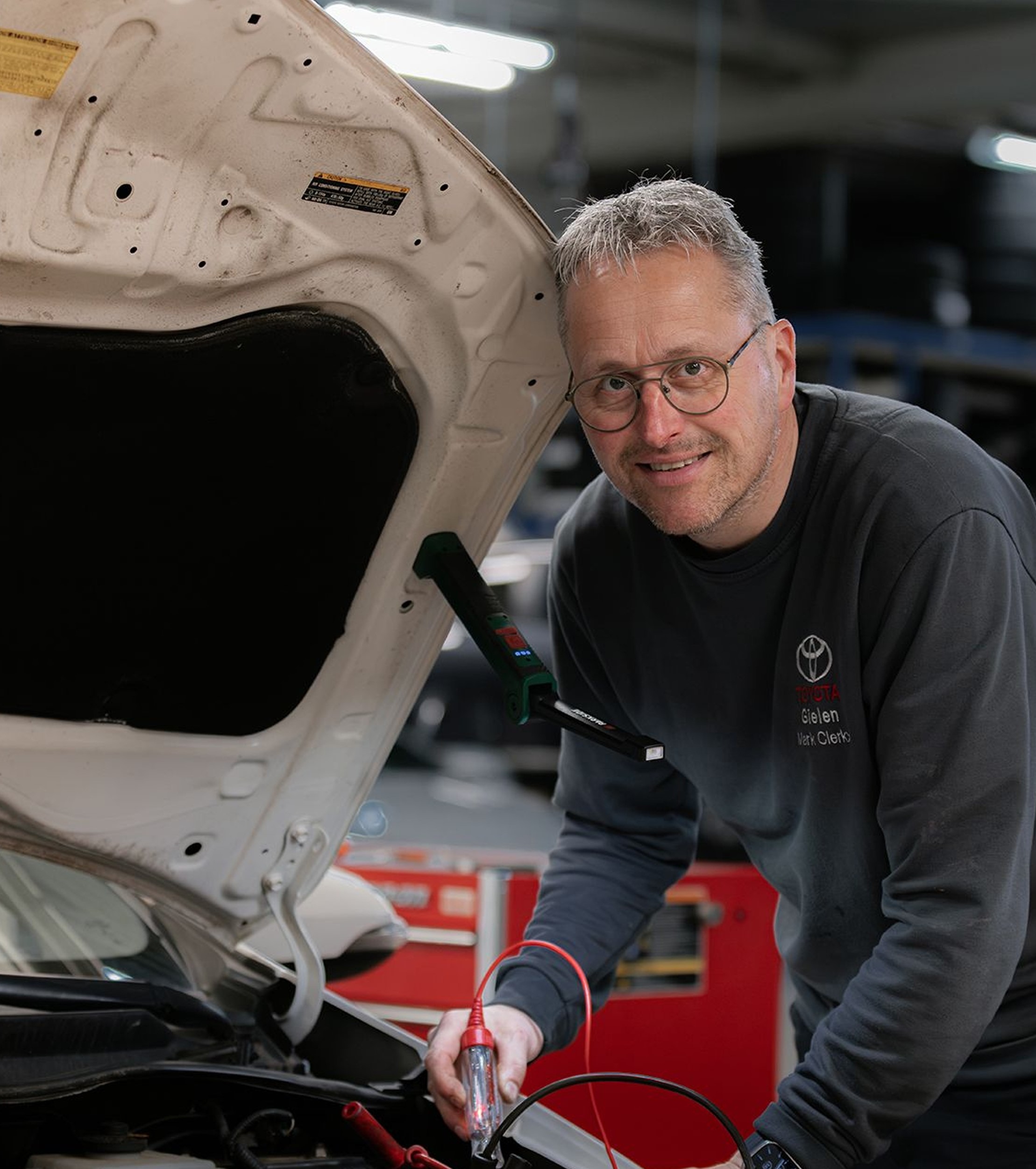 Content 22_content_image_17532532561195221673.jpg Eerste automonteur bij Autobedrijf Gielen in Heythuysen. | Autobedrijf Gielen