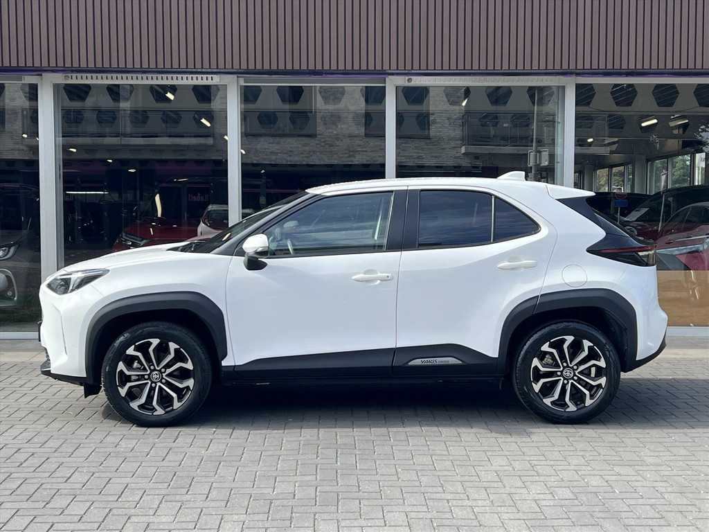 Toyota Yaris Cross 1.5 Hybrid Dynamic | 17 inch, Keyless, Privacy Glass, Smart connect, Apple CarPlay/Android Auto, LED, Parkeercamera 40216935-1.jpg | Autobedrijf Gielen