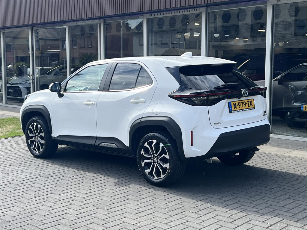 Toyota Yaris Cross 1.5 Hybrid Dynamic | 17 inch, Keyless, Privacy Glass, Smart connect, Apple CarPlay/Android Auto, LED, Parkeercamera 40216935-2.jpg | Autobedrijf Gielen