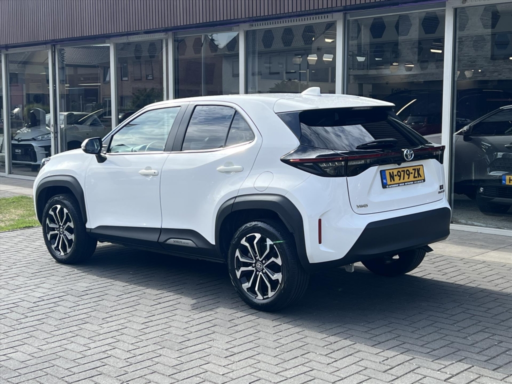 Toyota Yaris Cross 1.5 Hybrid Dynamic | 17 inch, Keyless, Privacy Glass, Smart connect, Apple CarPlay/Android Auto, LED, Parkeercamera 40216935-2.jpg | Autobedrijf Gielen