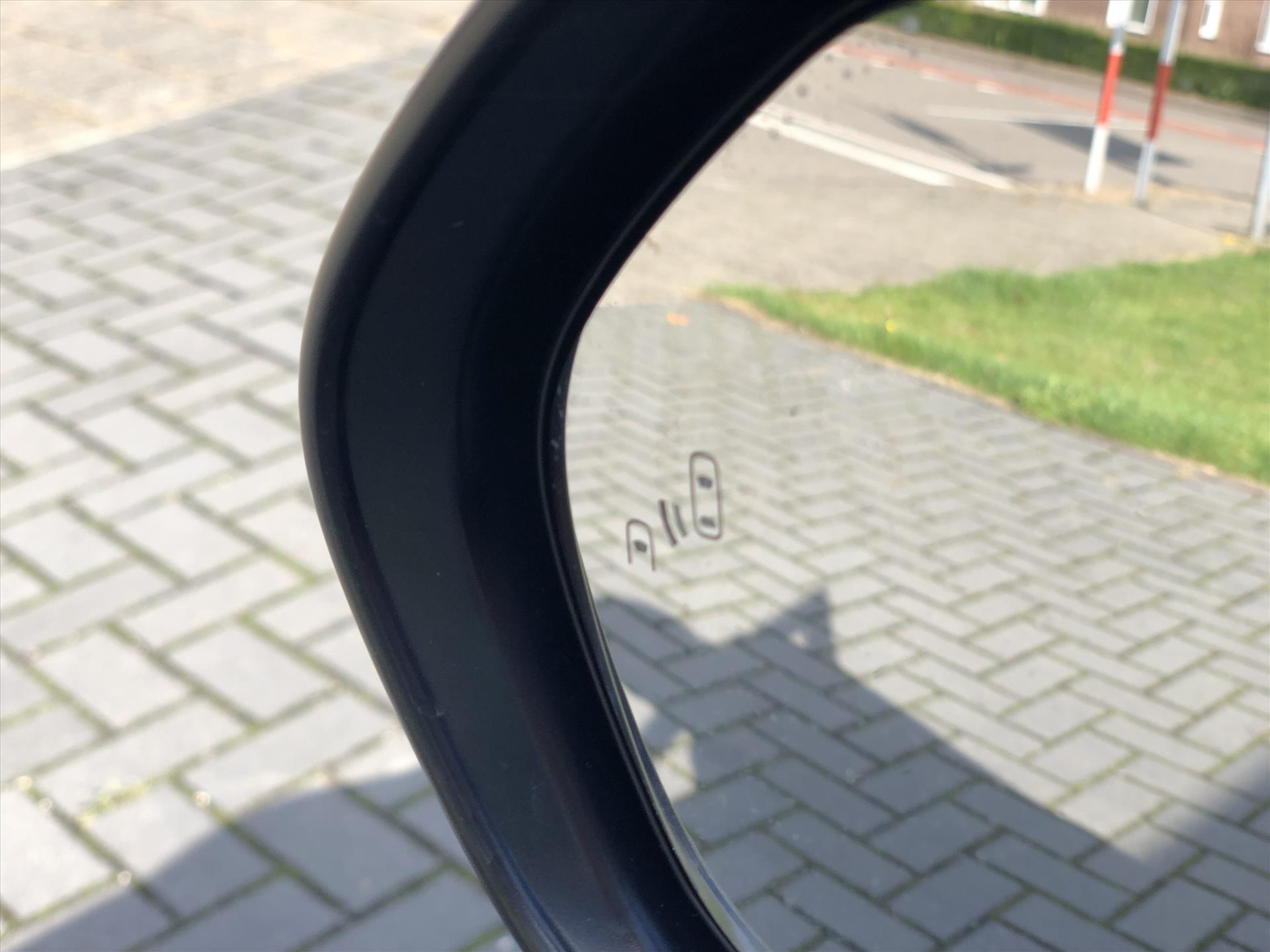 40309889-17.jpg