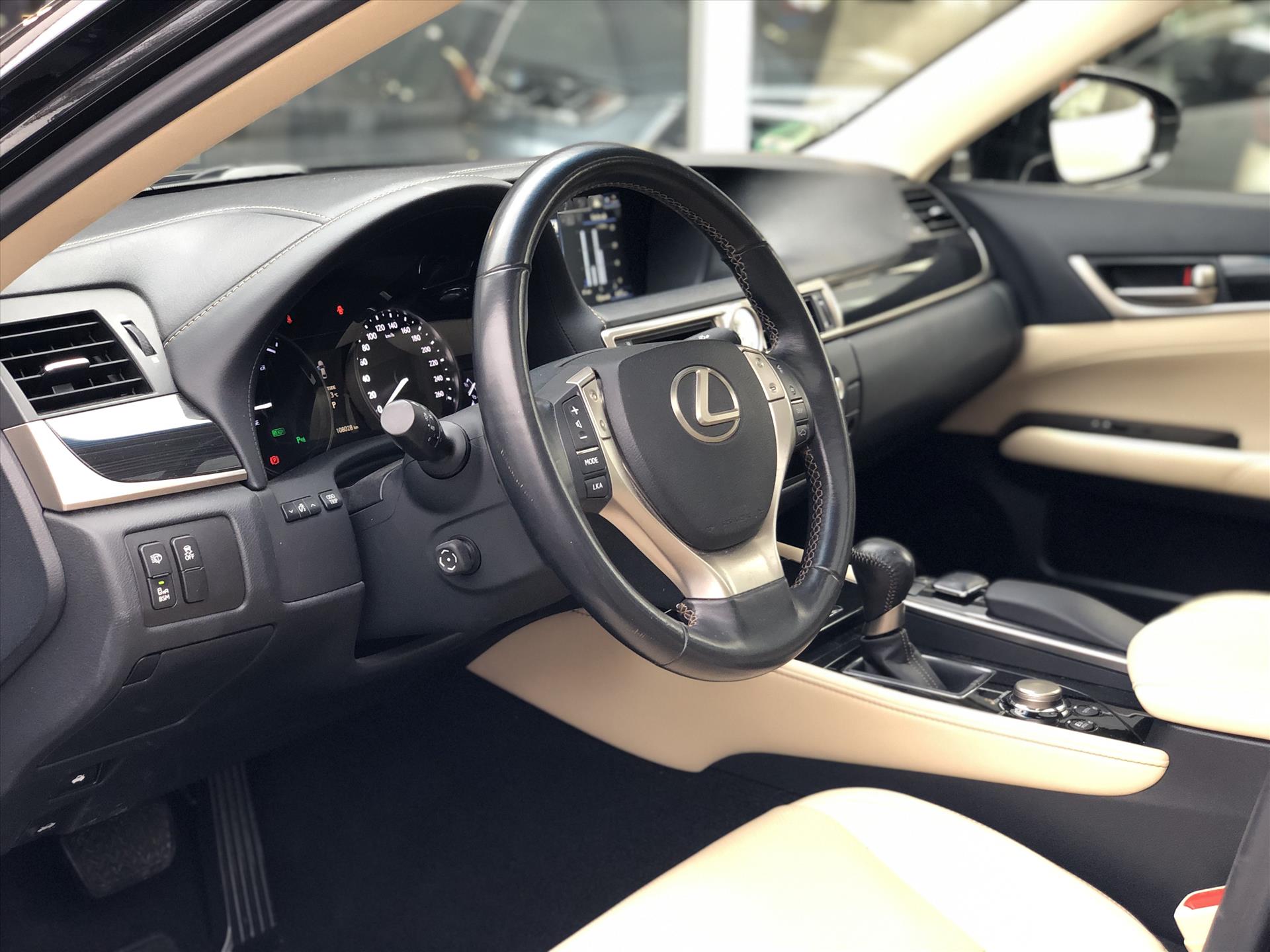 Lexus GS 300h 223PK Luxury Line | Schuifdak, Mark Levinson, Stoelventilatie, Leer, Geheugenfunctie, Navigatie, Dodehoekherkenning, Perfec 40721849-14.jpg | Autobedrijf Gielen