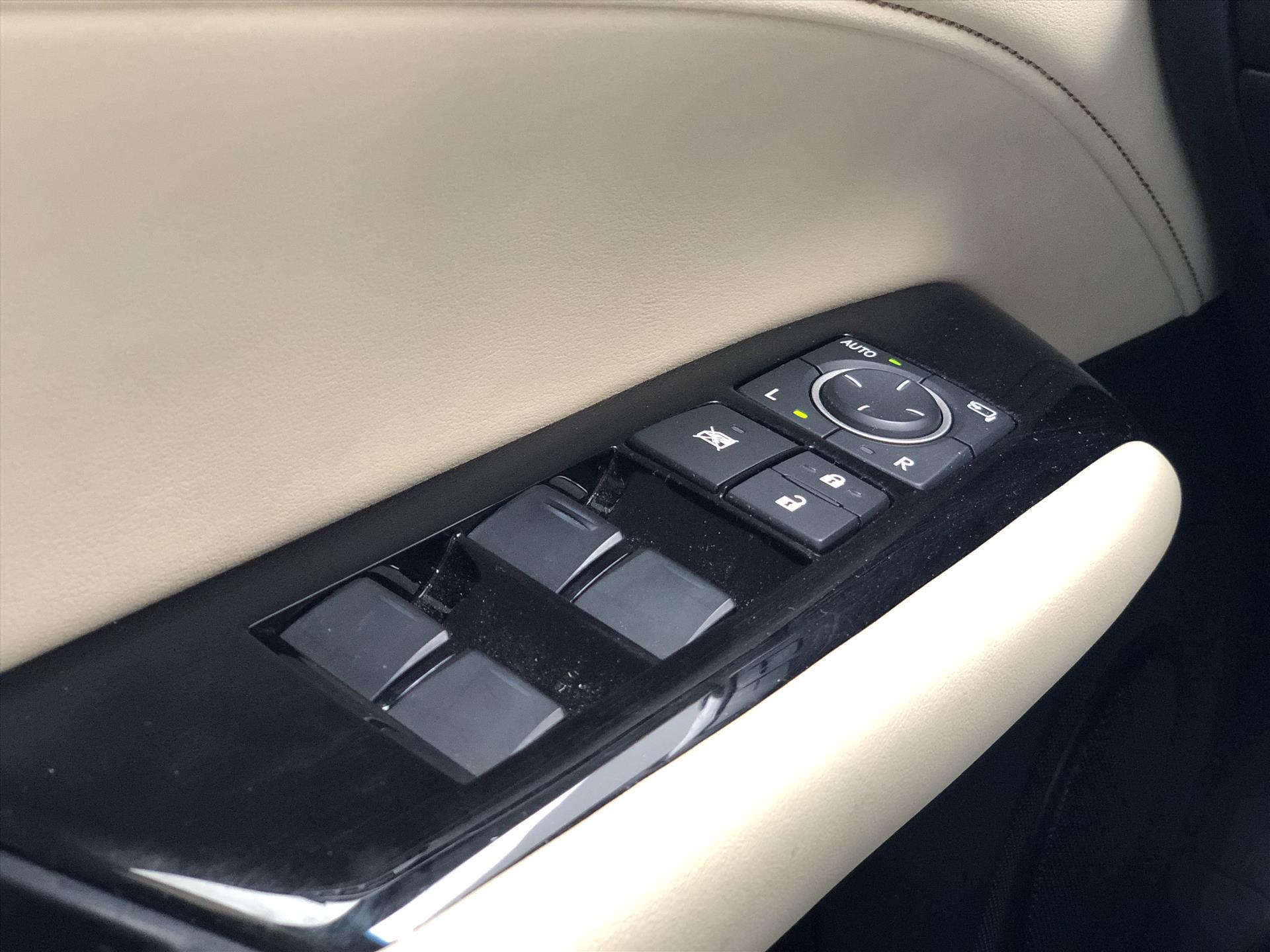 Lexus GS 300h 223PK Luxury Line | Schuifdak, Mark Levinson, Stoelventilatie, Leer, Geheugenfunctie, Navigatie, Dodehoekherkenning, Perfec 40721849-23.jpg | Autobedrijf Gielen