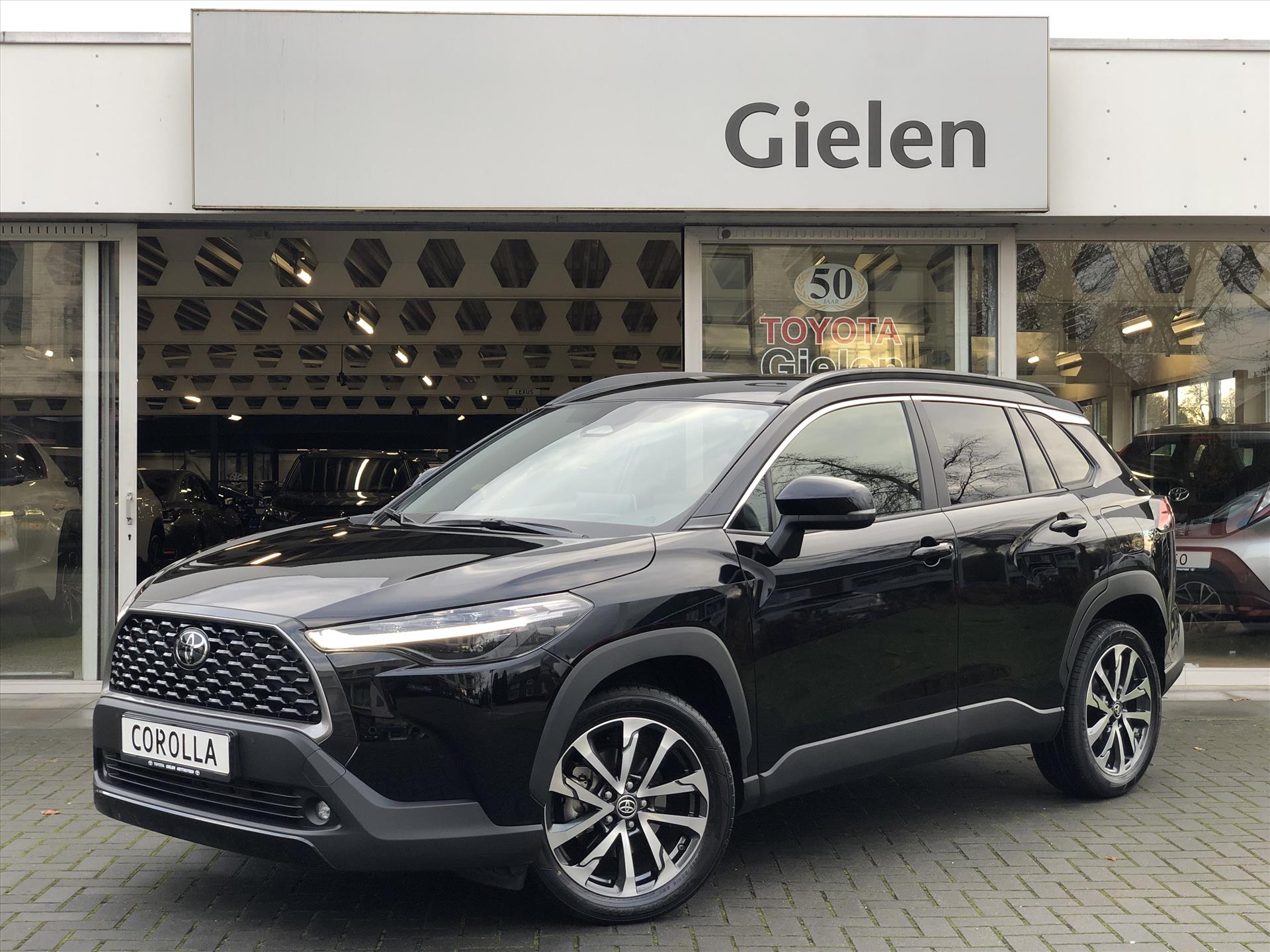 Toyota Corolla Cross 1.8 Full Hybrid 140 Style | Elektrische achterklep, Smart Connect, Dodehoekherkenning, Parkeersensoren, Stuurverwarming 41657865-0.jpg | Autobedrijf Gielen