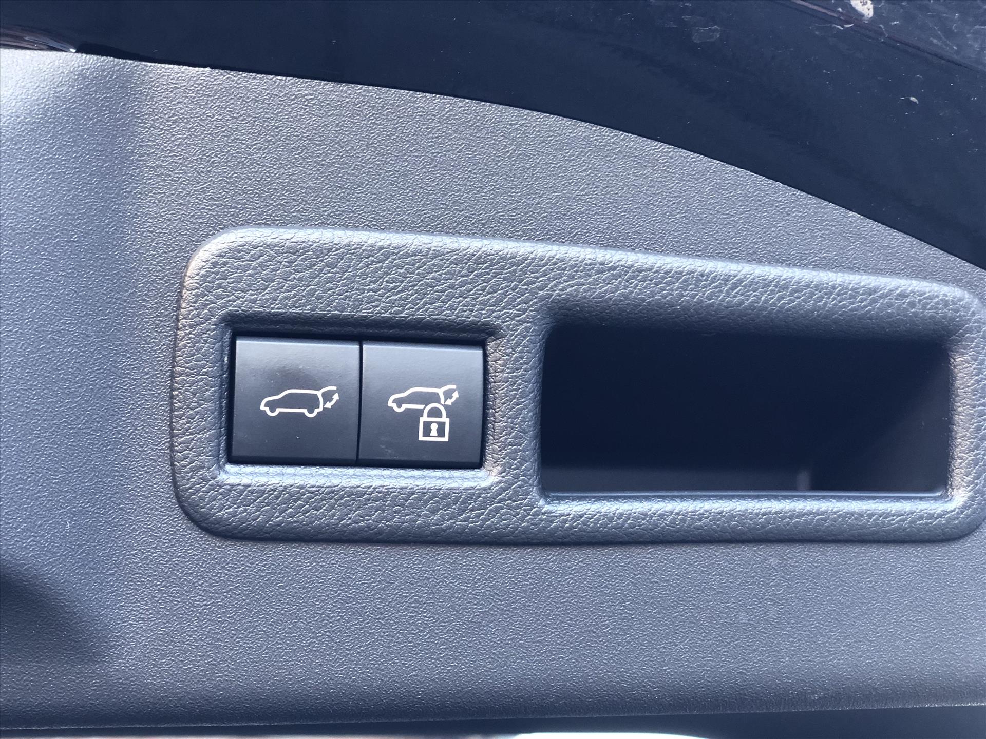 Toyota Bz4x 71,4 kWh 204pk Dynamic | Groot scherm, 360 Camera, Parkeersensoren, Elektrische achterklep, LED, Stoel + Stuurverwarming 42461224-11.jpg | Autobedrijf Gielen