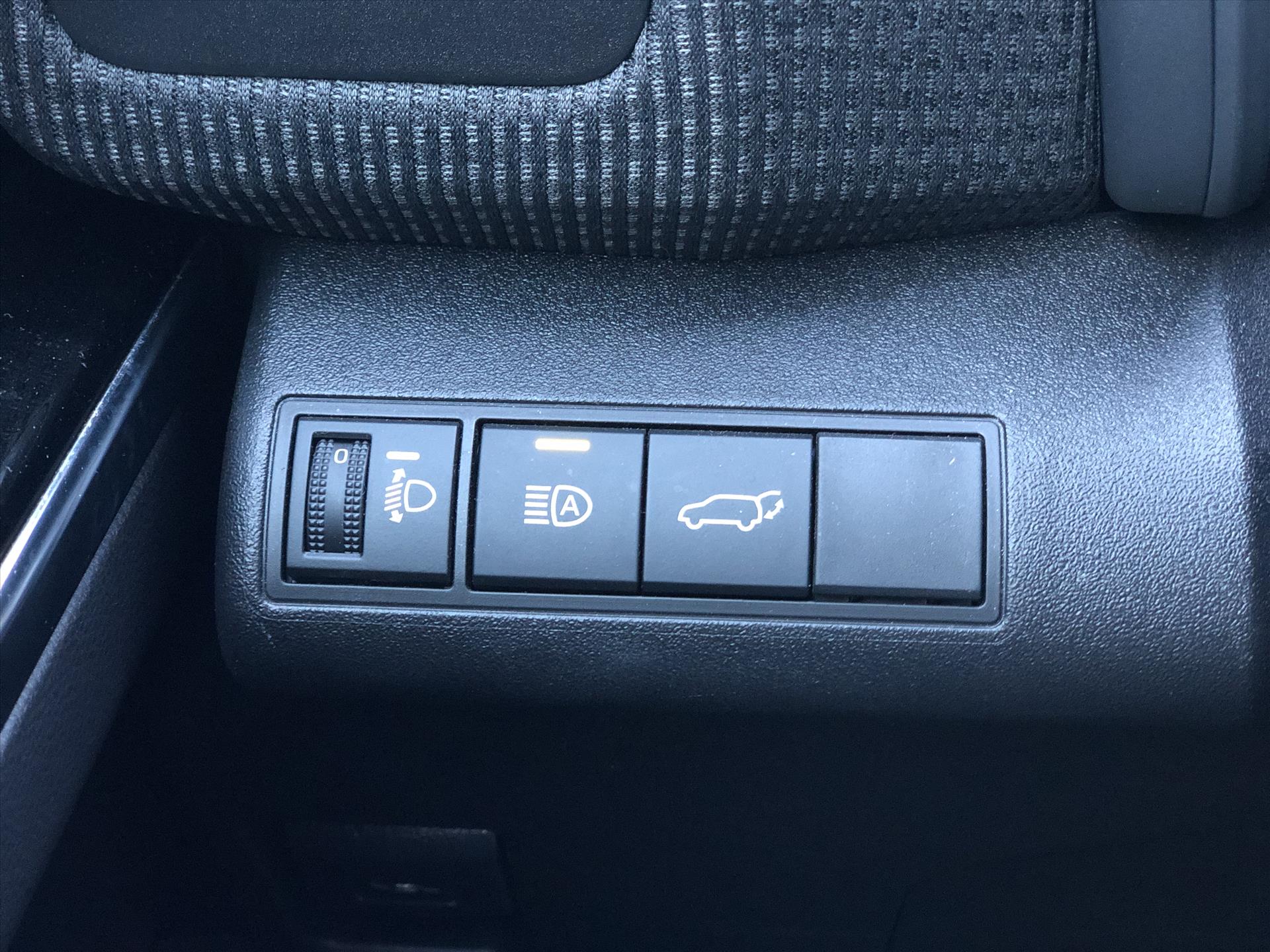 Toyota Bz4x 71,4 kWh 204pk Dynamic | Groot scherm, 360 Camera, Parkeersensoren, Elektrische achterklep, LED, Stoel + Stuurverwarming 42461224-32.jpg | Autobedrijf Gielen