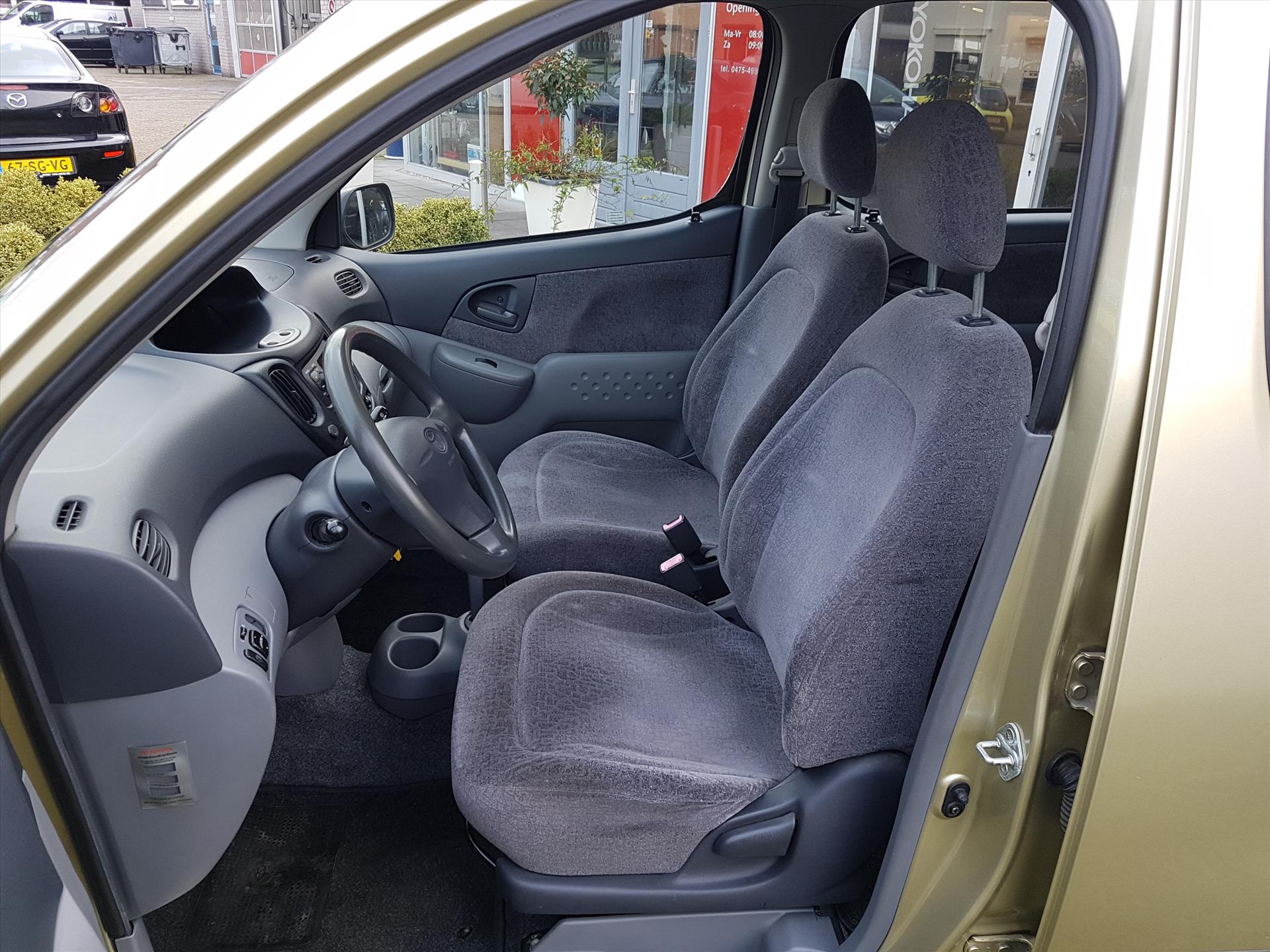 Toyota Yaris Verso 1.3 VVT-i Automaat Sol | Airconditioning, Trekhaak, Radio/CD-Speler, Elektrische ramen, Meeneemprijs incl. nieuwe APK! 42780525-2.jpg | Autobedrijf Gielen