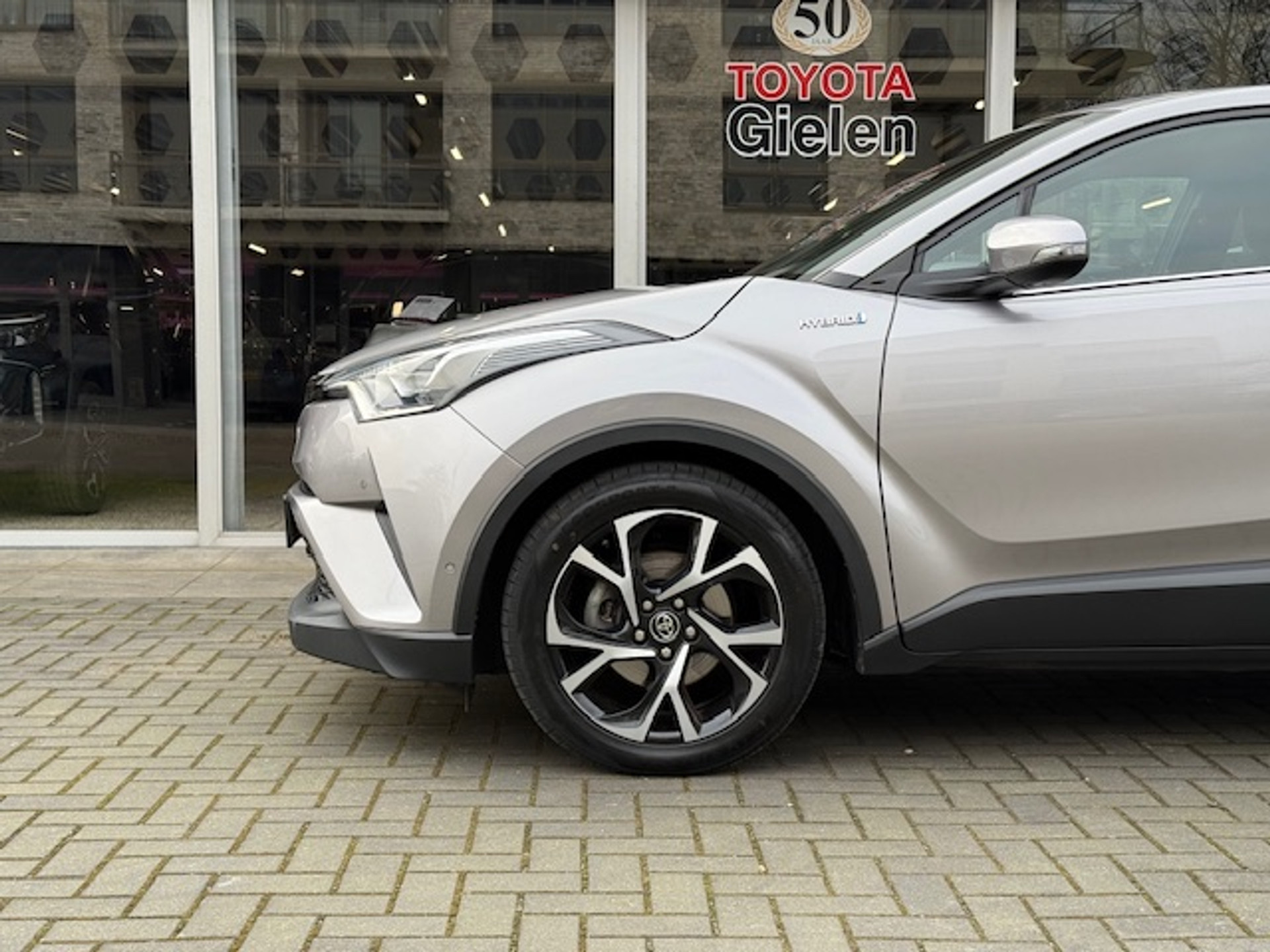Toyota C-HR 1.8 Hybrid Style | Dodehoekherkenning, Parkeersensoren, Navigatie, Stoel + Stuurverwarming, Keyless, 18 inch 42855260-11.jpg | Autobedrijf Gielen