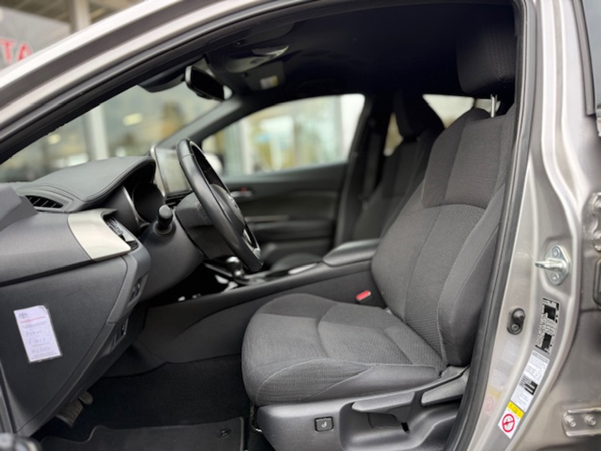 Toyota C-HR 1.8 Hybrid Style | Dodehoekherkenning, Parkeersensoren, Navigatie, Stoel + Stuurverwarming, Keyless, 18 inch 42855260-18.jpg | Autobedrijf Gielen