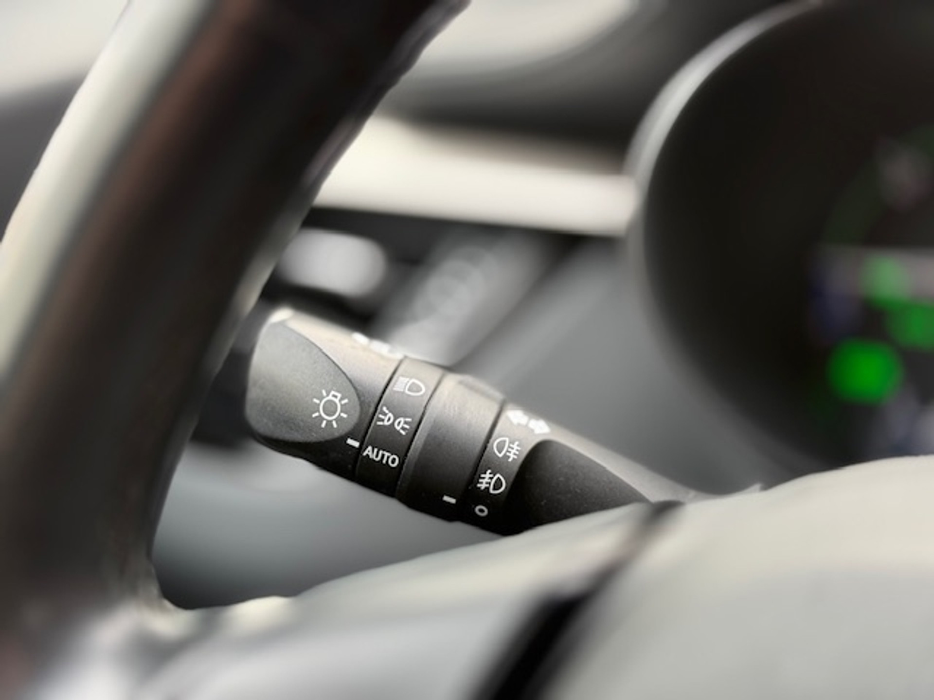 Toyota C-HR 1.8 Hybrid Style | Dodehoekherkenning, Parkeersensoren, Navigatie, Stoel + Stuurverwarming, Keyless, 18 inch 42855260-32.jpg | Autobedrijf Gielen