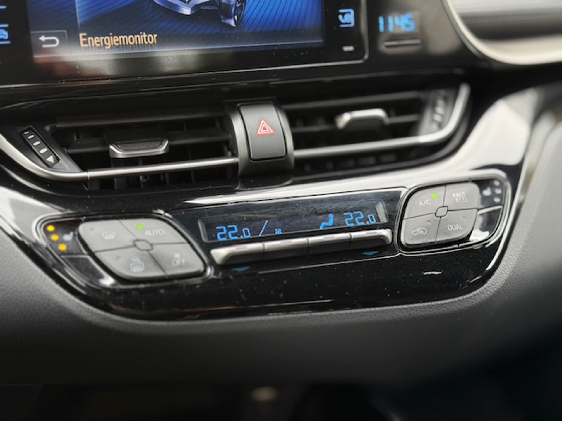 Toyota C-HR 1.8 Hybrid Style | Dodehoekherkenning, Parkeersensoren, Navigatie, Stoel + Stuurverwarming, Keyless, 18 inch 42855260-35.jpg | Autobedrijf Gielen