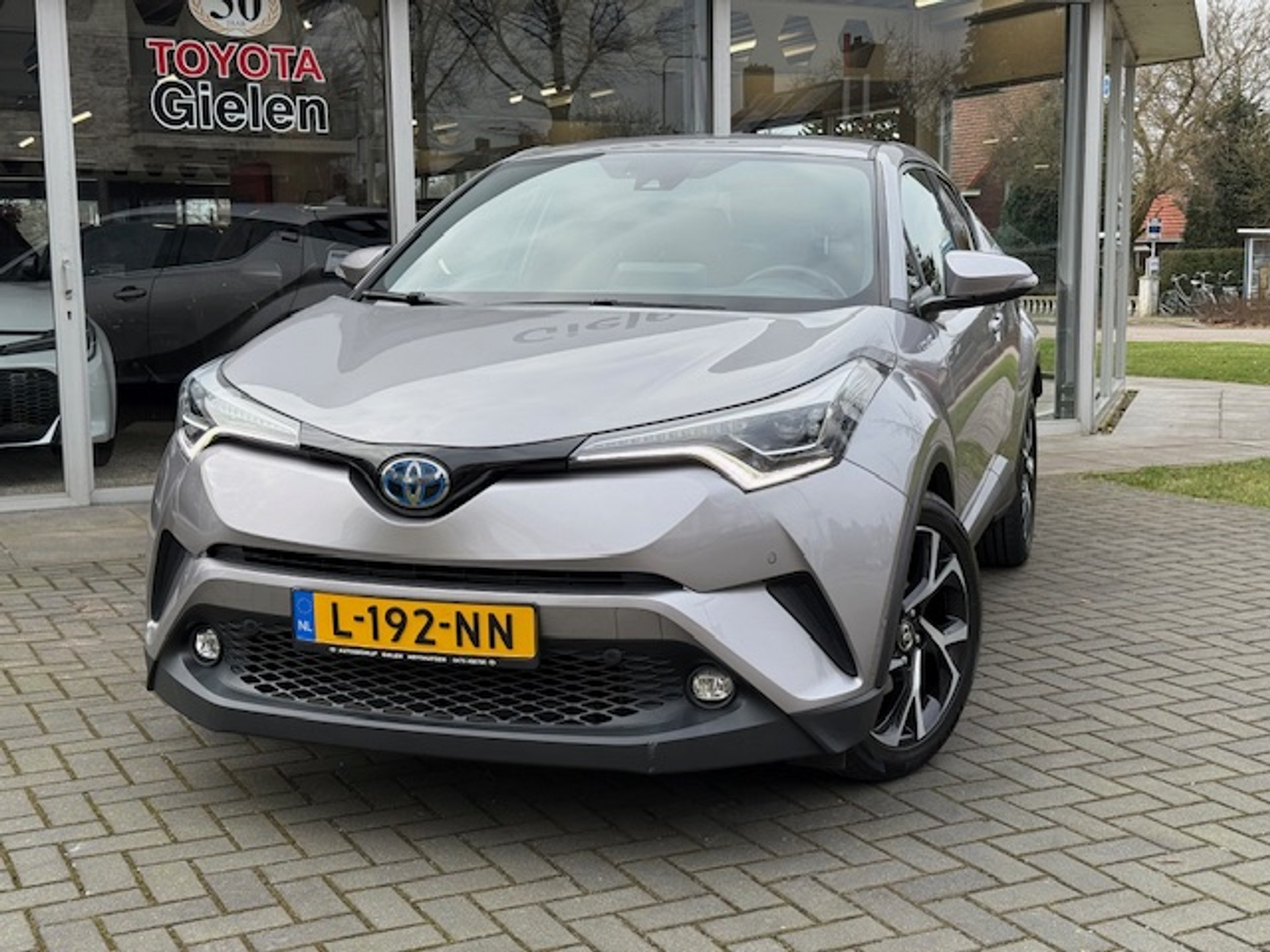 Toyota C-HR 1.8 Hybrid Style | Dodehoekherkenning, Parkeersensoren, Navigatie, Stoel + Stuurverwarming, Keyless, 18 inch 42855260-38.jpg | Autobedrijf Gielen