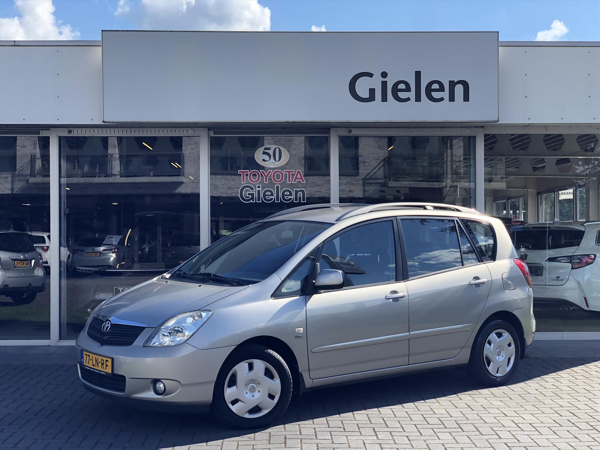 Toyota Corolla Verso 1.6 VVT-I Linea Sol | Climate control, Stuurbediening, Radio/CD-Speler, Elektrische ramen 43239267-0.jpg | Autobedrijf Gielen
