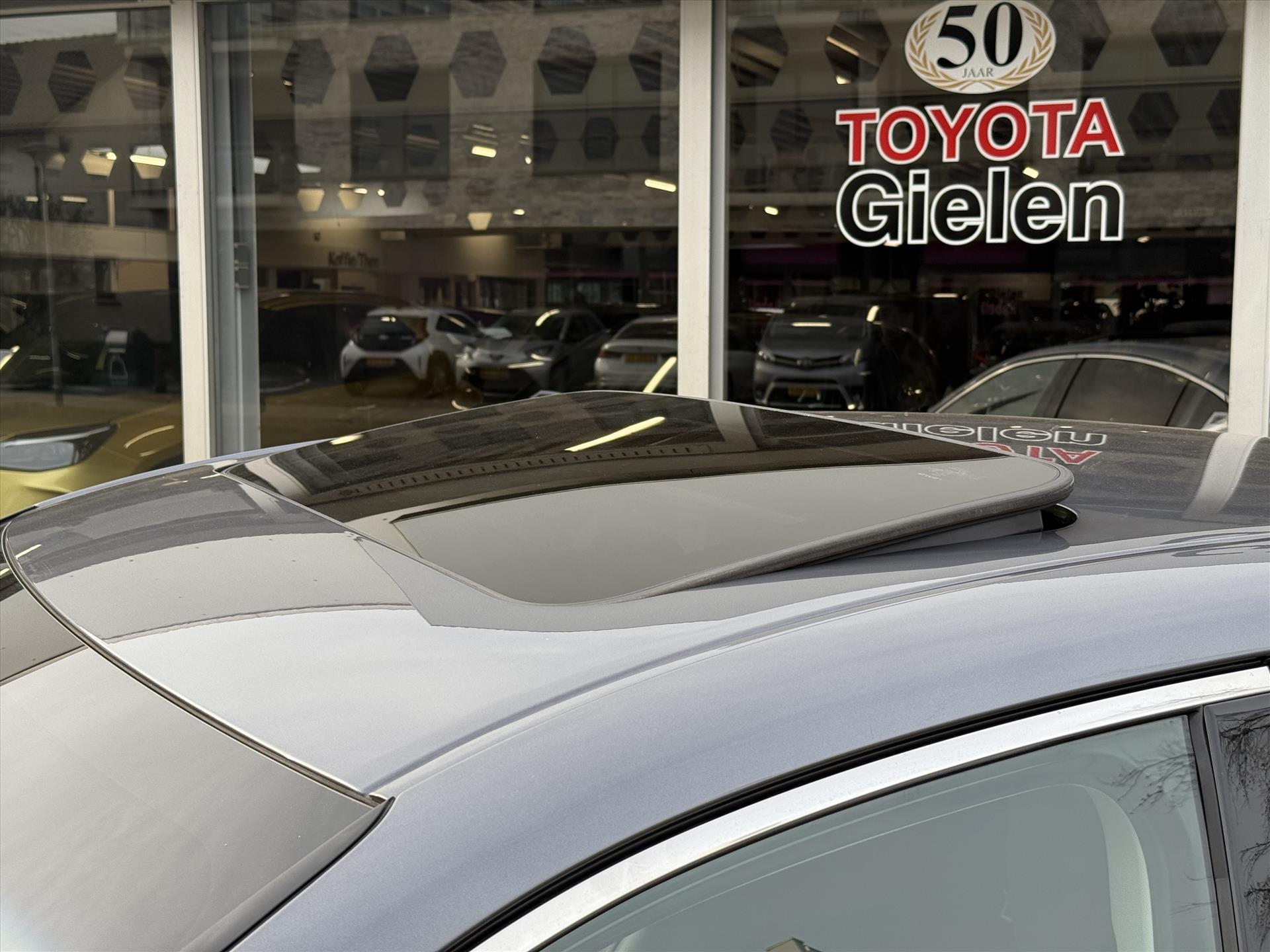 Lexus ES 300h Business Line | Schuifdak, Groot scherm, Stoel + Stuurverwarming, Dodehoekherkenning, Parkeersensoren, CarPlay 43653202-1.jpg | Autobedrijf Gielen