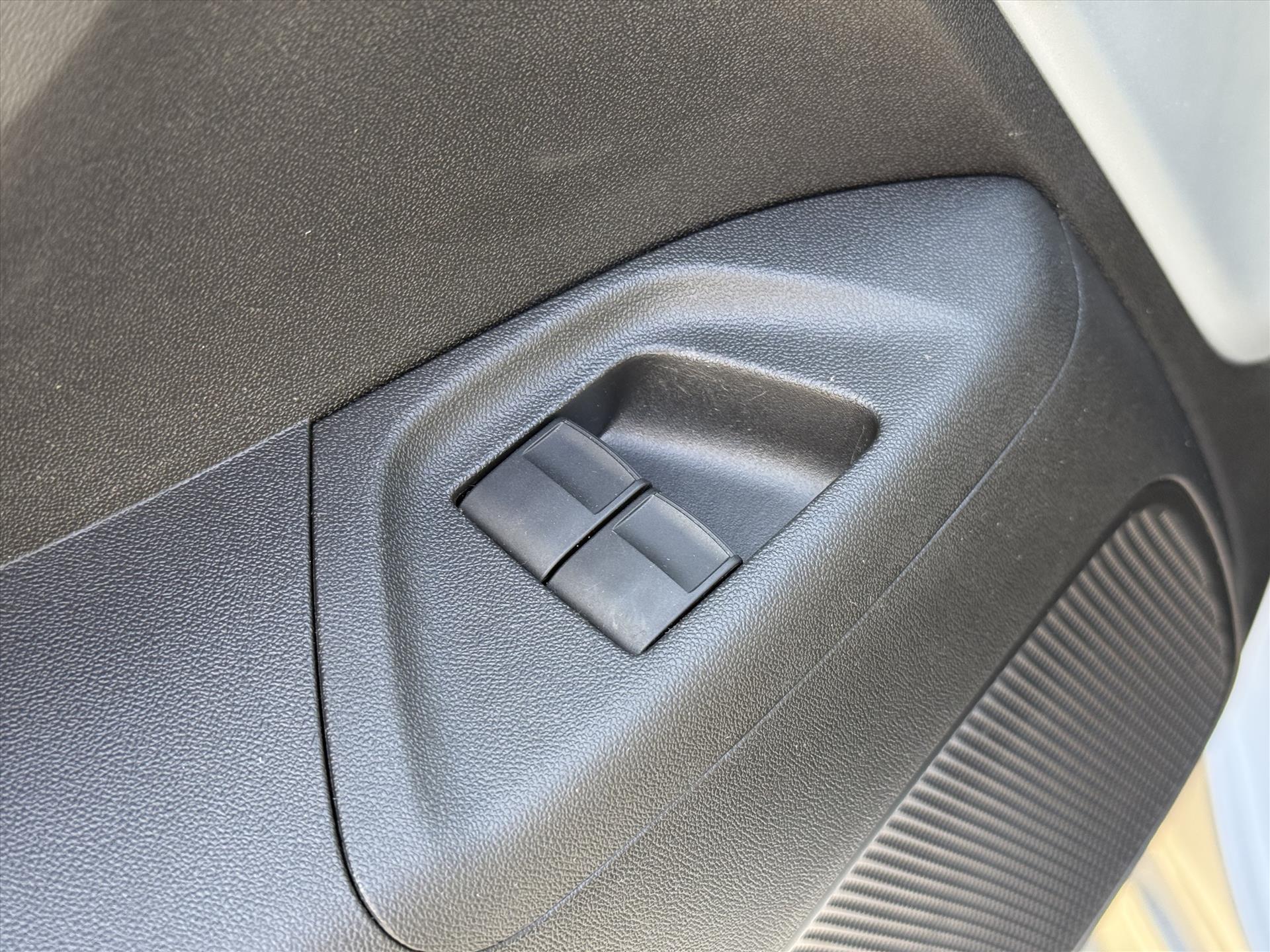 Toyota Aygo 1.0 X-Joy | Apple CarPlay/Android Auto, Lichtmetalen velgen, Parkeercamera, Stuurbediening, In hoogte verstelbare stoel 43684258-13.jpg | Autobedrijf Gielen