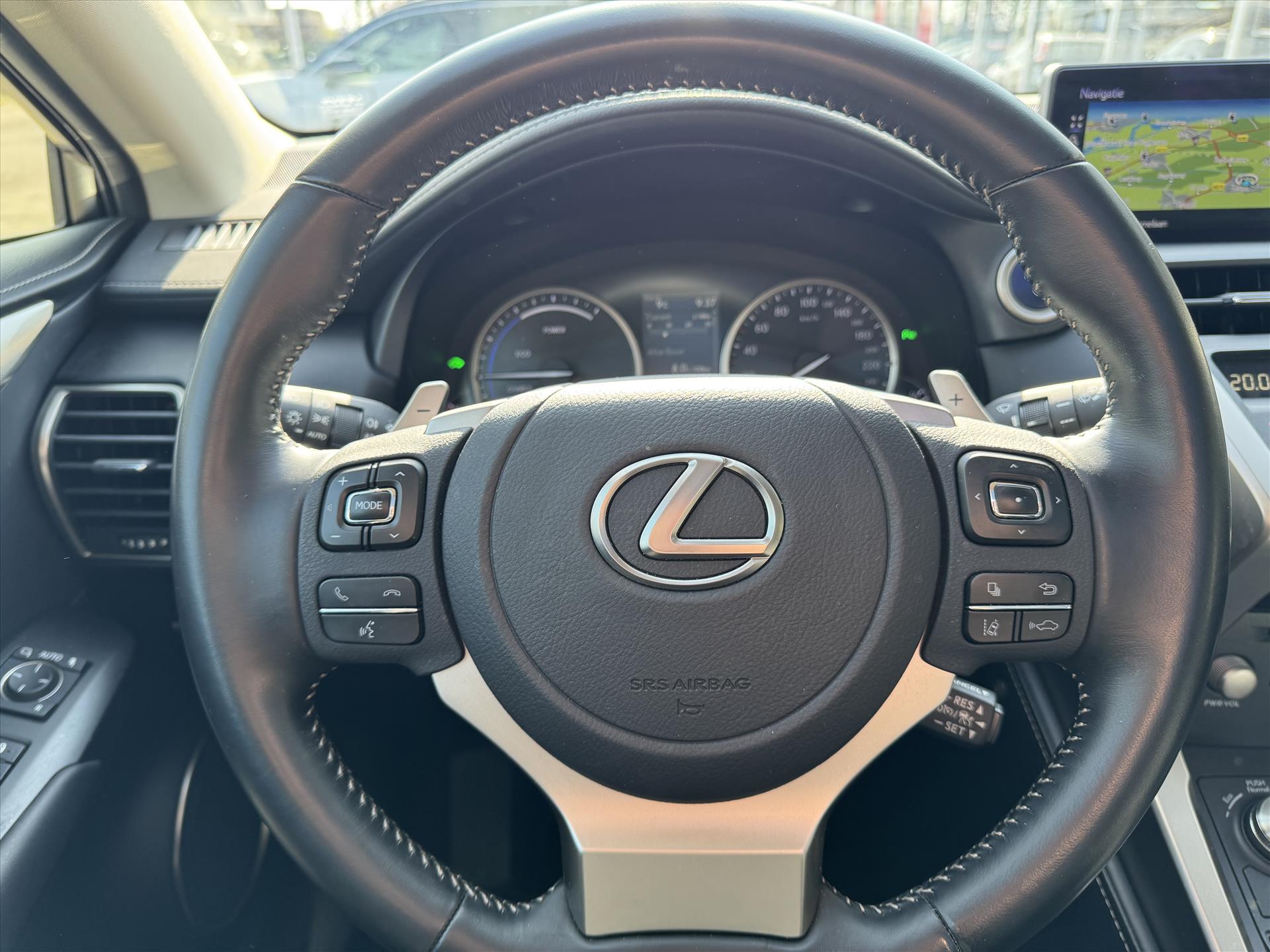 Lexus NX 300h AWD Luxury Line | Panoramadak, Premium Navigatie, Parkeersensoren, Leer, Stoelverwarming, Apple CarPlay/Android Auto 43744635-19.jpg | Autobedrijf Gielen
