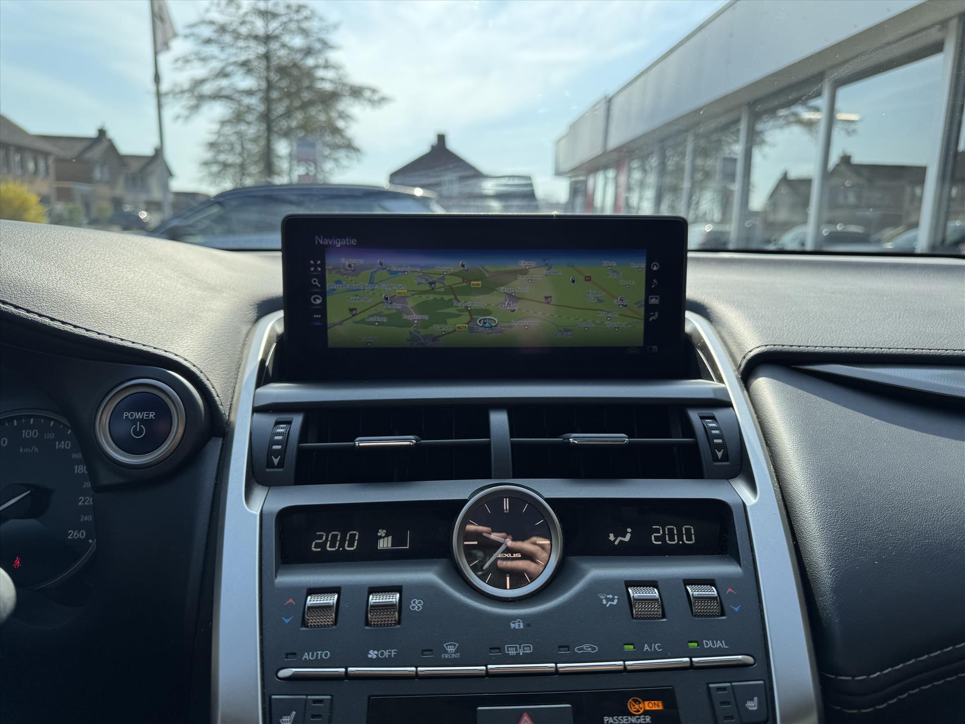 Lexus NX 300h AWD Luxury Line | Panoramadak, Premium Navigatie, Parkeersensoren, Leer, Stoelverwarming, Apple CarPlay/Android Auto 43744635-25.jpg | Autobedrijf Gielen