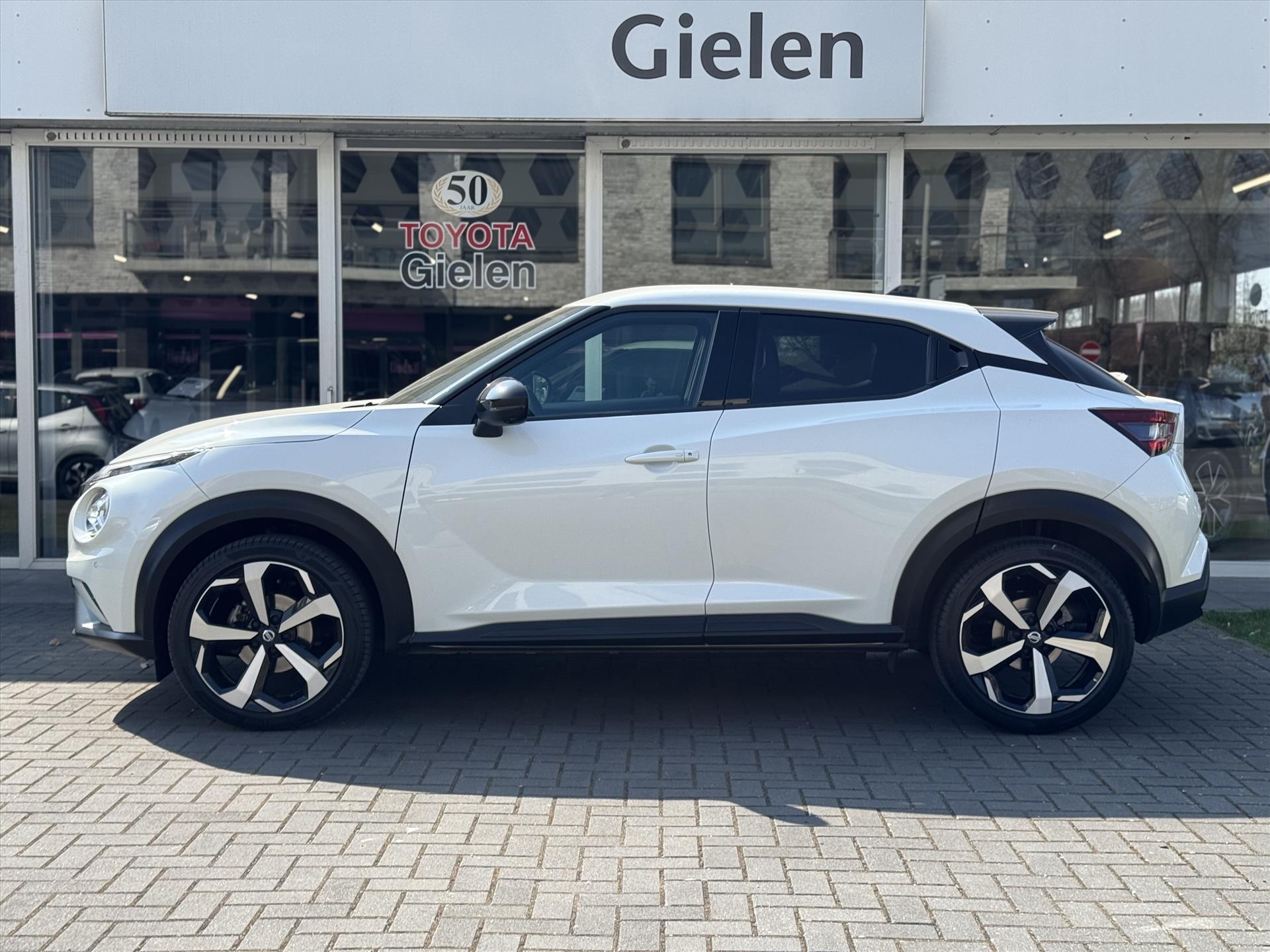 Nissan Juke 1.0 DIG-T 117pk DCT Tekna | Bose, Dodehoeksensor, 360 Camera, Keyless, Cruise control adaptief 43806208-1.jpg | Autobedrijf Gielen