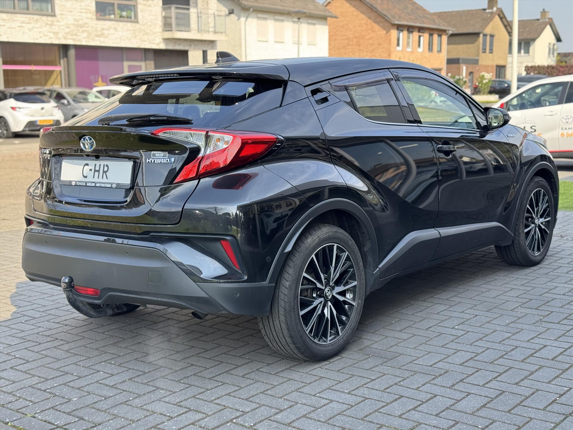 Toyota C-HR 1.8 Hybrid Executive JBL | Trekhaak, Leer, Stoelverwarming, Parkeersensoren, 18 inch, Keyless, Parkeercamera, Adaptive Cruise co 44216463-2.jpg | Autobedrijf Gielen