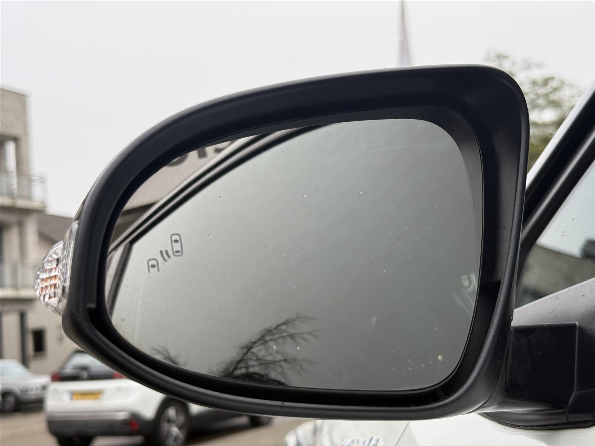 Toyota C-HR 1.8 Hybrid Bi-Tone Plus | Trekhaak, Dodehoekherkenning, Stoel + Stuurverwarming, Parkeersensoren, Navigatie, Keyless, 18inch 44230117-2.jpg | Autobedrijf Gielen