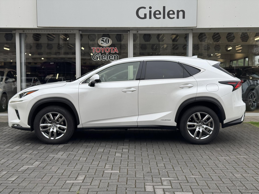 Lexus NX 300h AWD Luxury Line | Groot Scherm, Adaptive cruise control, Leer, Stoelverwarming, Parkeersensoren, Elektrische achterklep, 18 44417441-1.jpg | Autobedrijf Gielen