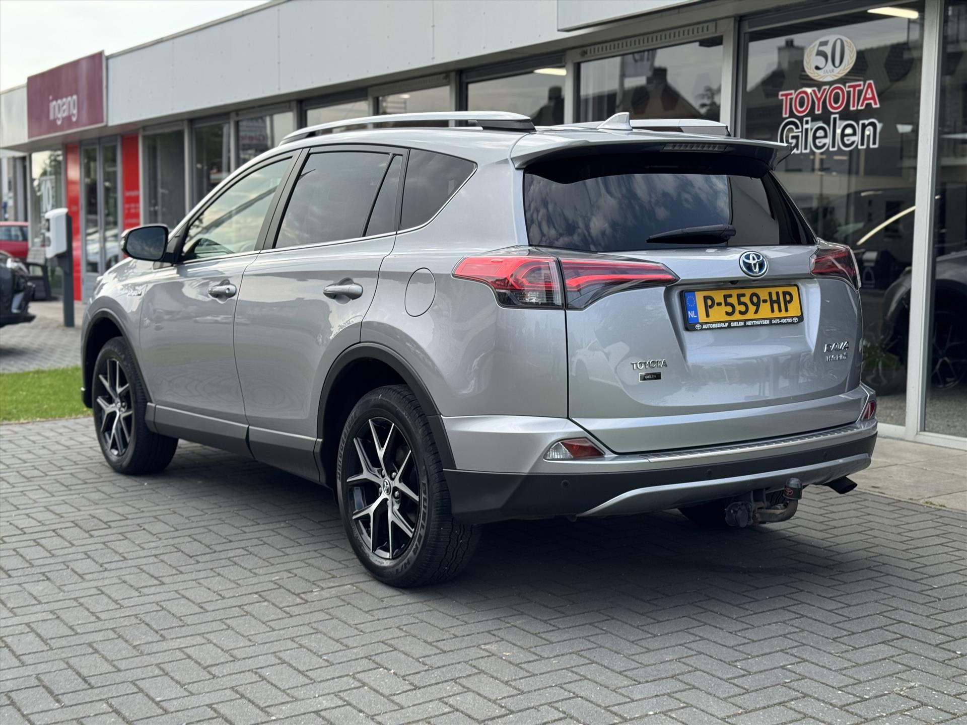 Toyota RAV4 2.5 Hybrid AWD Executive Business | 360 camera, Stoel/stuurverwarming, Adaptive cruise control, Navigatie, 1.650KG trekgewicht 44674677-2.jpg | Autobedrijf Gielen