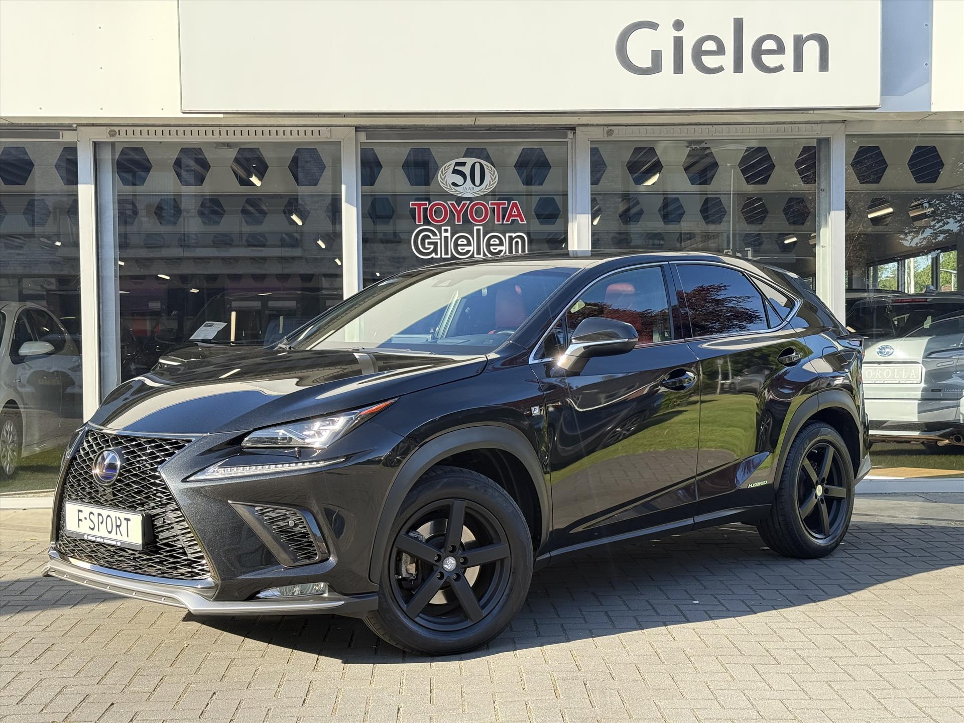 Lexus NX 300h AWD F Sport Line | Trekhaak, Panoramadak, Facelift, Leer, Stoelverwarming, Head up display, Dodehoekherkenning, 1500KG Trek 44859847-0.jpg | Autobedrijf Gielen