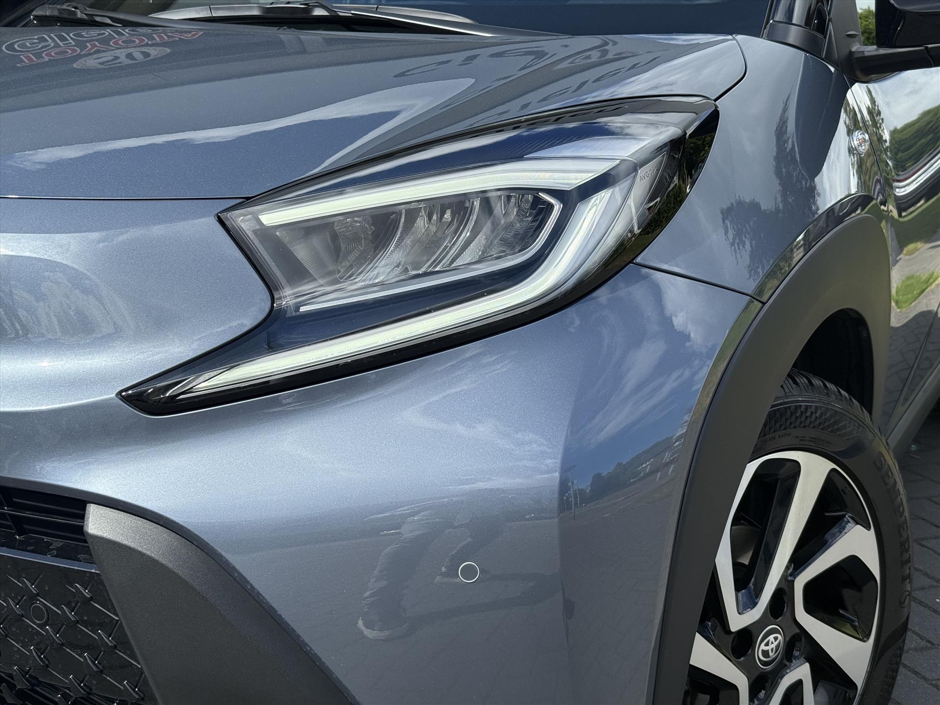 Toyota Aygo X 1.0 VVT-i S-CVT Automaat Pulse Premium | Parkeersensoren, Bi-Tone, Stoelverwarming, Climate control, Keyless, CarPlay 45002590-4.jpg | Autobedrijf Gielen