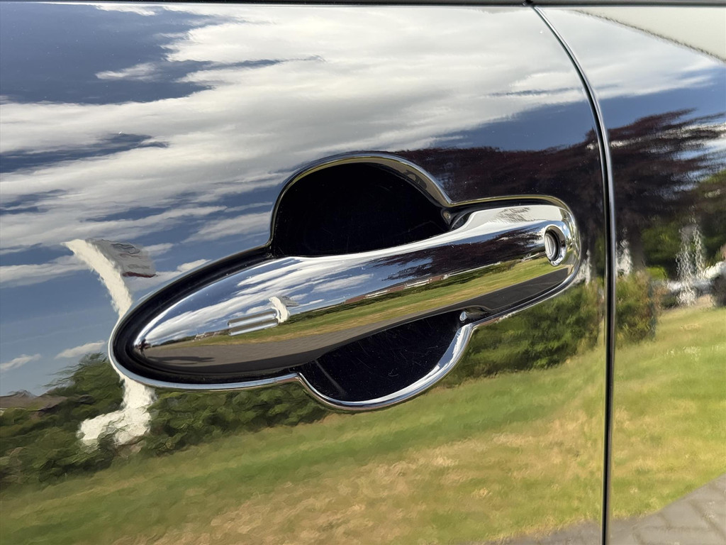 Toyota Corolla Cross 2.0 High Power Hybrid First Edition | Elektrische achterklep, Stoel + Stuurverwarming, Blind spot, Parkeersensoren 45090512-4.jpg | Autobedrijf Gielen