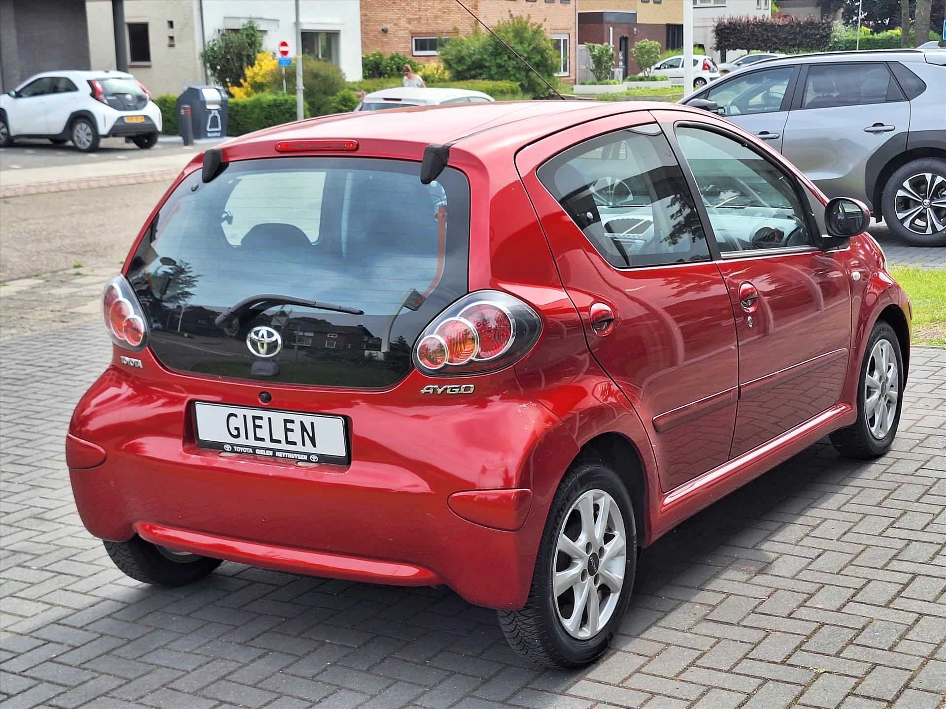 Toyota Aygo 1.0 VVT-I 5DRS Aspiration | Nieuwe koppeling, Airconditioning, Lichtmetalen velgen, Centrale deurvergrendeling 45220848-2.jpg | Autobedrijf Gielen