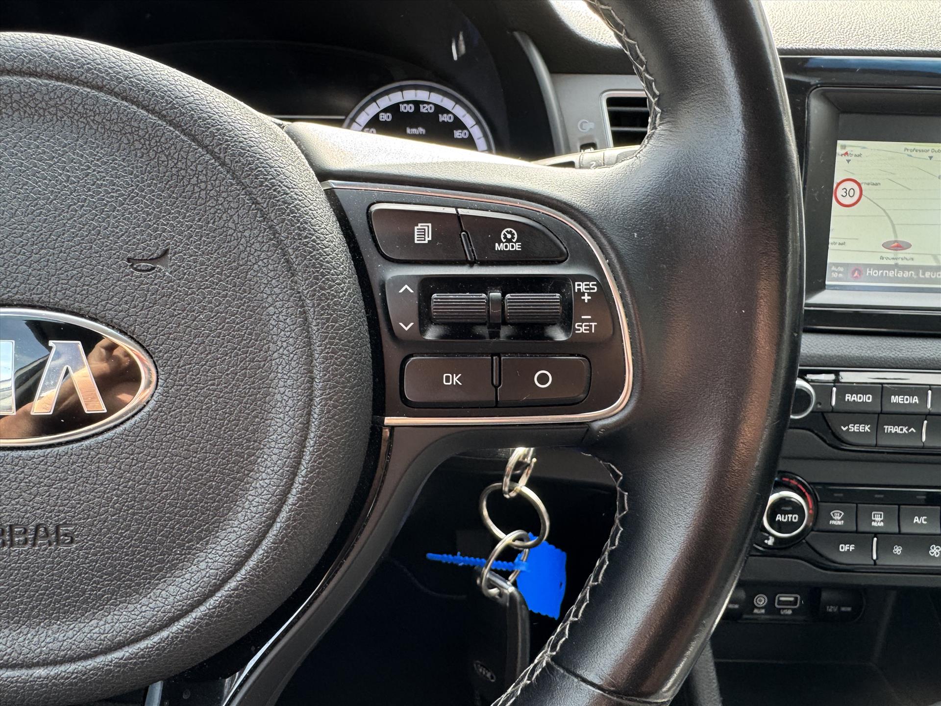 Kia Niro 1.6 GDi Hybrid DynamicLine | Parkeersensoren, Navigatie, Parkeercamera, Apple CarPlay/Android auto 45459808-16.jpg | Autobedrijf Gielen