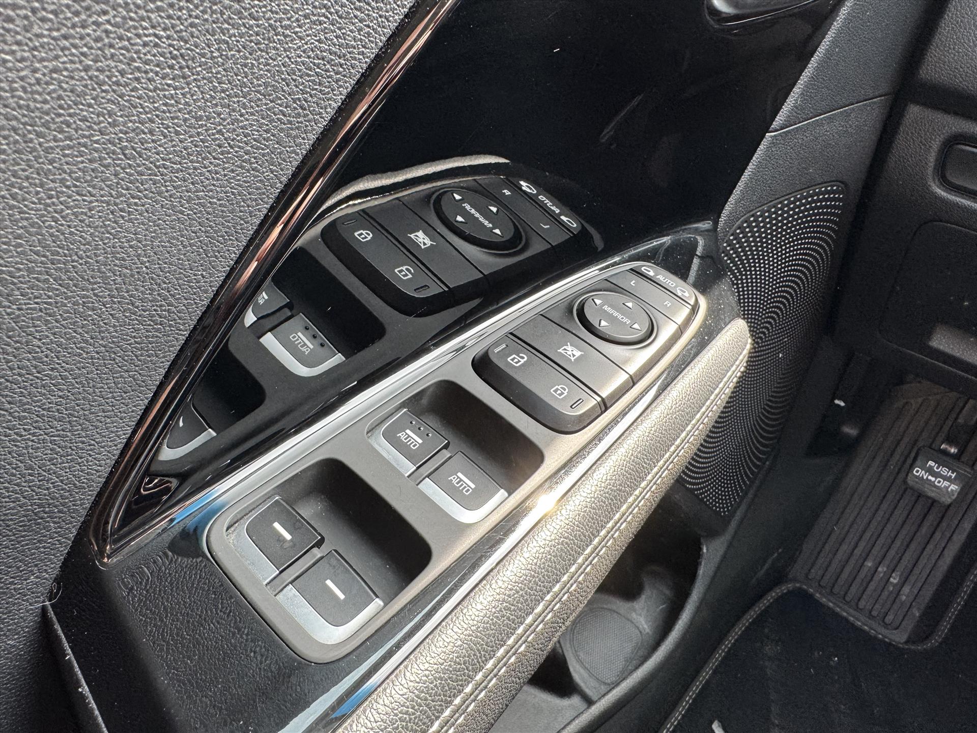 Kia Niro 1.6 GDi Hybrid DynamicLine | Parkeersensoren, Navigatie, Parkeercamera, Apple CarPlay/Android auto 45459808-26.jpg | Autobedrijf Gielen