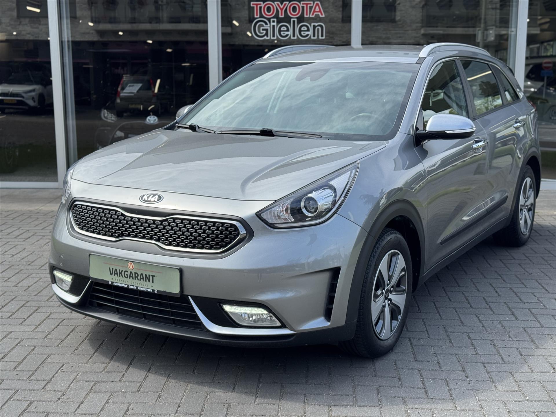 Kia Niro 1.6 GDi Hybrid DynamicLine | Parkeersensoren, Navigatie, Parkeercamera, Apple CarPlay/Android auto 45459808-28.jpg | Autobedrijf Gielen