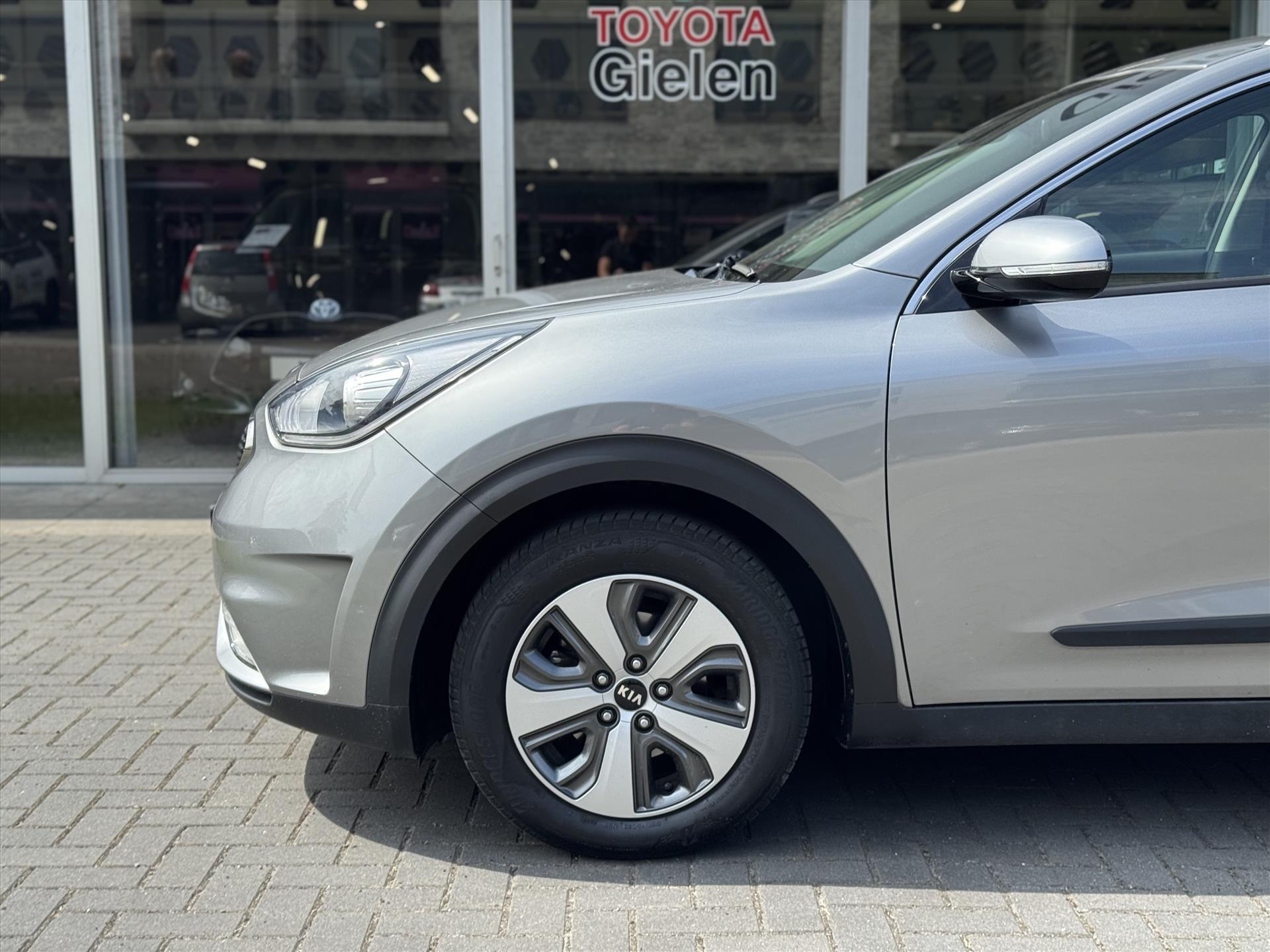 Kia Niro 1.6 GDi Hybrid DynamicLine | Parkeersensoren, Navigatie, Parkeercamera, Apple CarPlay/Android auto 45459808-6.jpg | Autobedrijf Gielen