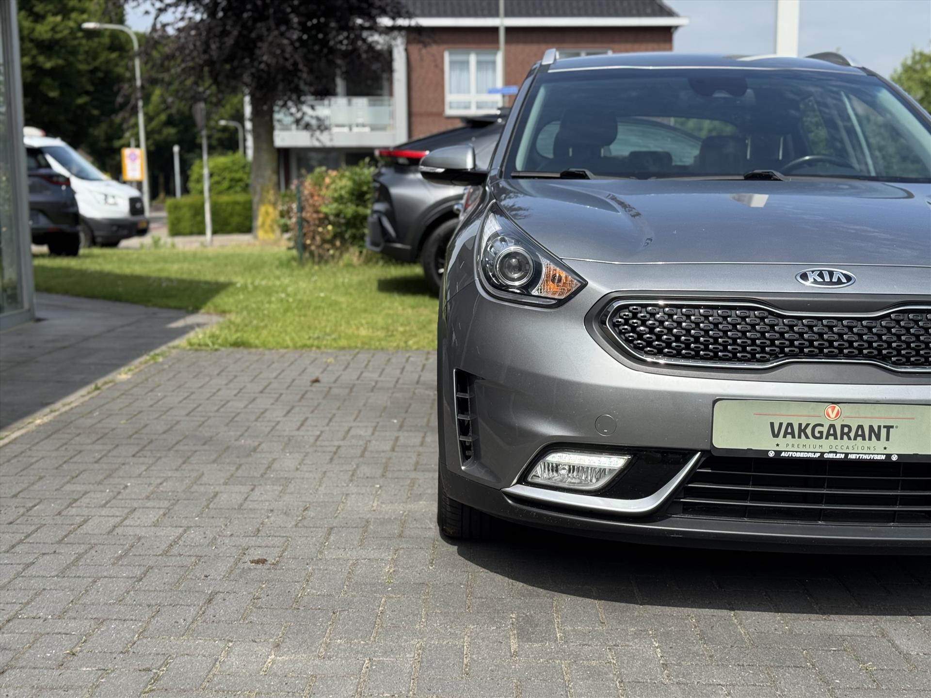 Kia Niro 1.6 GDi Hybrid DynamicLine | Parkeersensoren, Navigatie, Parkeercamera, Apple CarPlay/Android auto 45459808-8.jpg | Autobedrijf Gielen