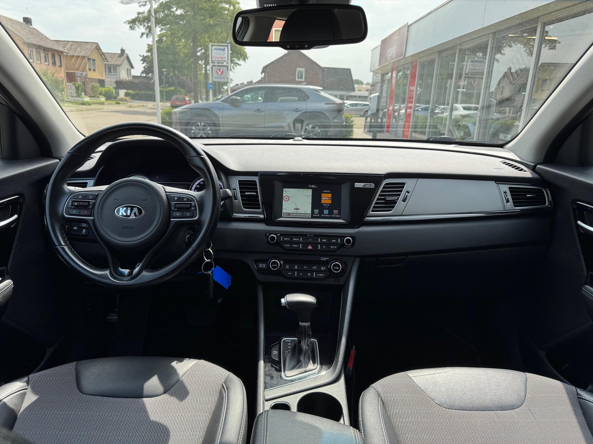 Kia Niro 1.6 GDi Hybrid DynamicLine | Parkeersensoren, Navigatie, Parkeercamera, Apple CarPlay/Android auto 45459808-9.jpg | Autobedrijf Gielen
