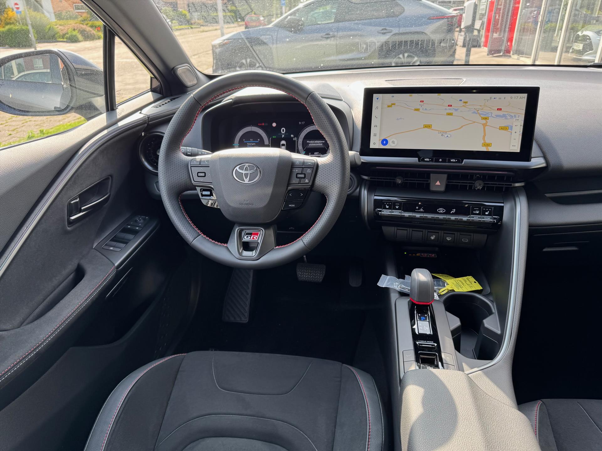 Toyota C-HR Plug-in Hybrid 223pk GR Sport | Geheugenfunctie, JBL, Stoel + Stuurverwarming, Elektrische achterklep, Parkeersensoren, Blind sp 45591912-3.jpg | Autobedrijf Gielen