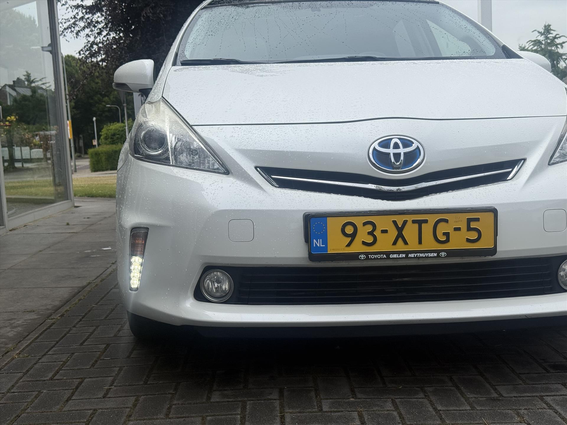 Toyota Prius Wagon 1.8 Full Hybrid Aspiration | Navigatie, Panoramadak, Head up display, Keyless, Parkeercamera 45725904-2.jpg | Autobedrijf Gielen