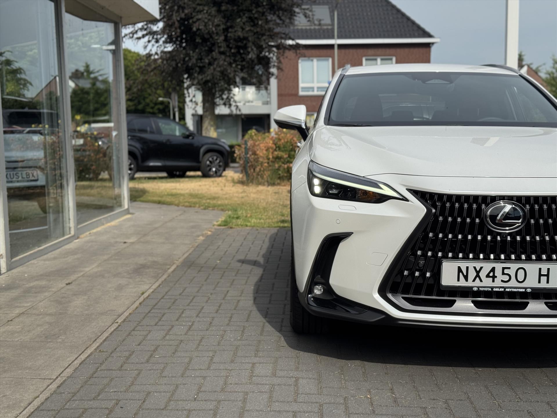 Lexus NX 450h+ AWD Luxury Line Plus | 360 Camera, Leer, Groot scherm, Dodehoekherkenning, Stoel + Stuurverwarming 45760897-3.jpg | Autobedrijf Gielen