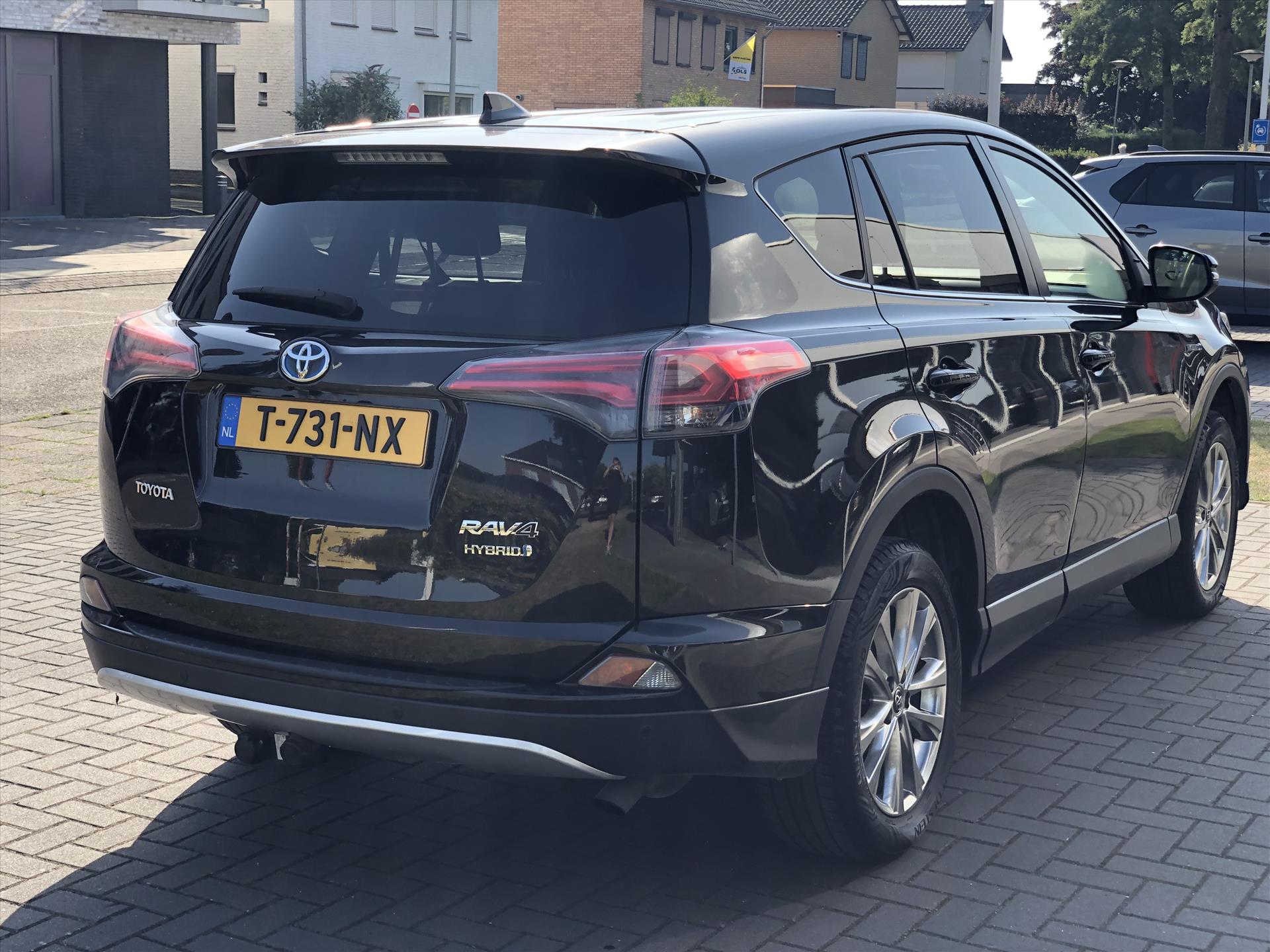 Toyota RAV4 2.5 Hybrid AWD Executive | Trekhaak, Schuifdak, Leer, Geheugenfunctie, Dodehoekherkenning, Stoelverwarming, 1.650KG Trekgewicht 46016655-3.jpg | Autobedrijf Gielen