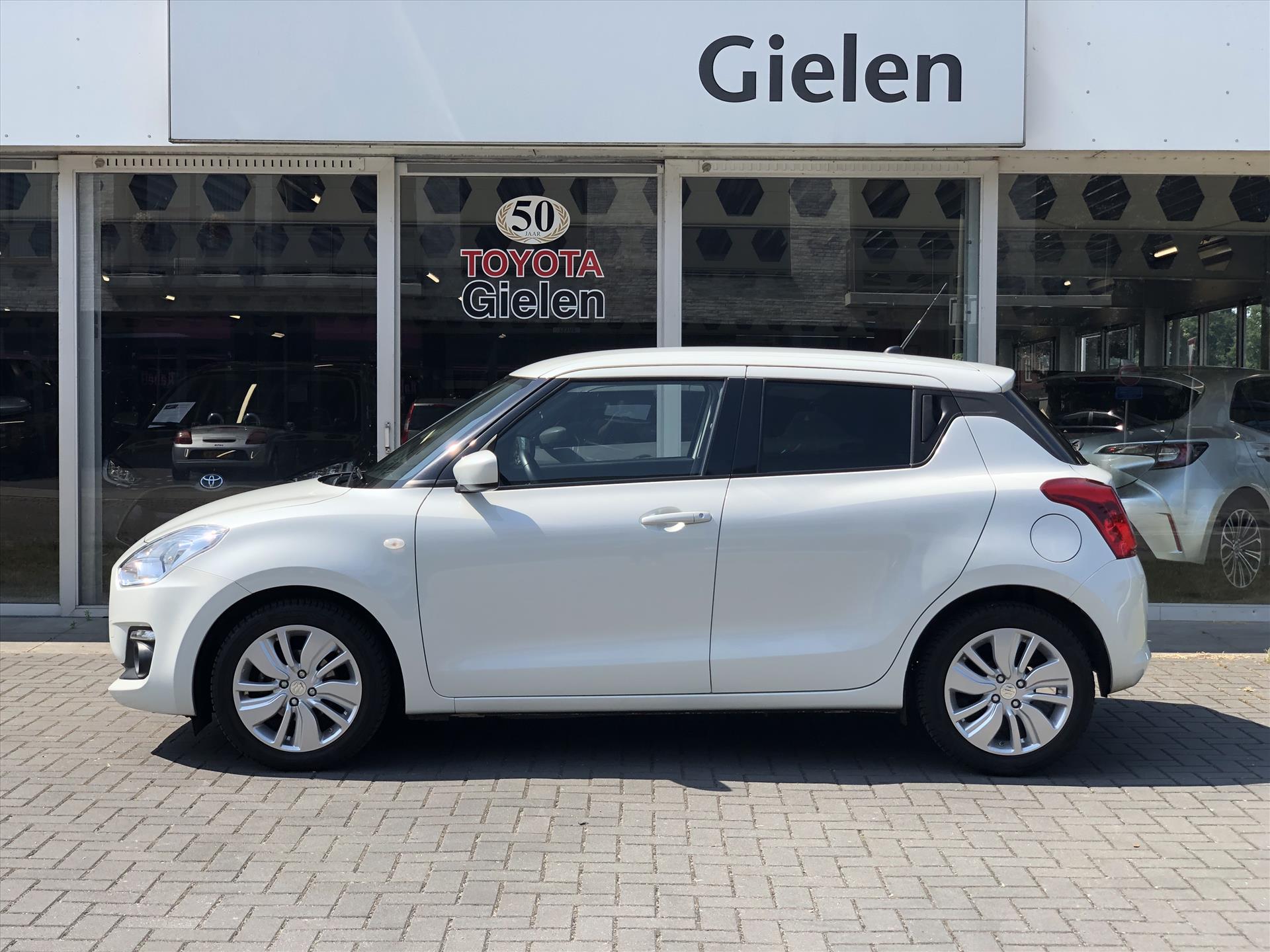 Suzuki Swift 1.0 Boosterjet 112pk Select | Stoelverwarming, Lichtmetalen velgen, Parkeercamera, Airco, Apple CarPlay/Android Auto 46041284-2.jpg | Autobedrijf Gielen