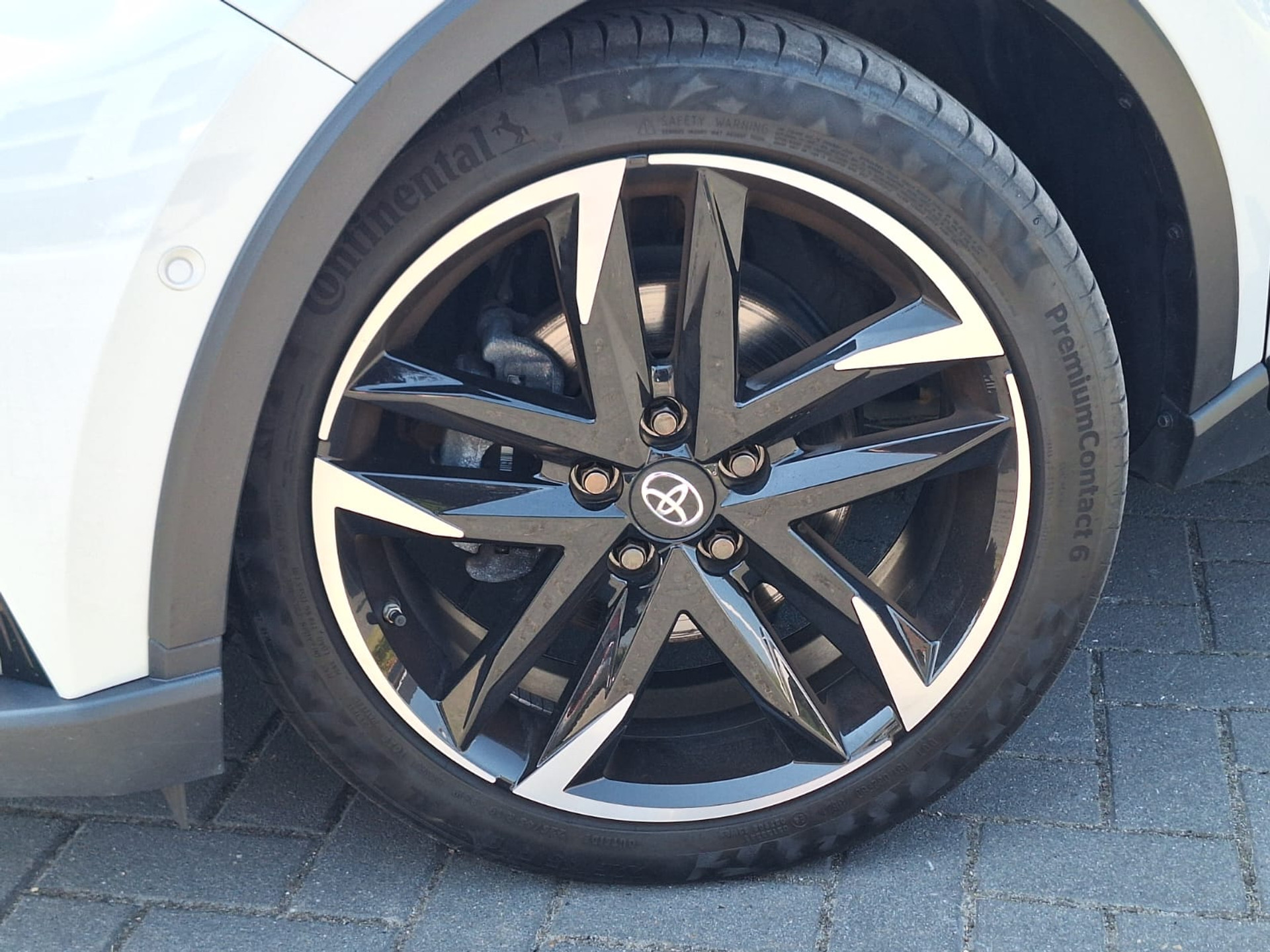 Toyota C-HR 2.0 Hybrid 184pk GR Sport | JBL, BSM, Stoel- Stuurverwarming 46099416-3.jpg | Autobedrijf Gielen