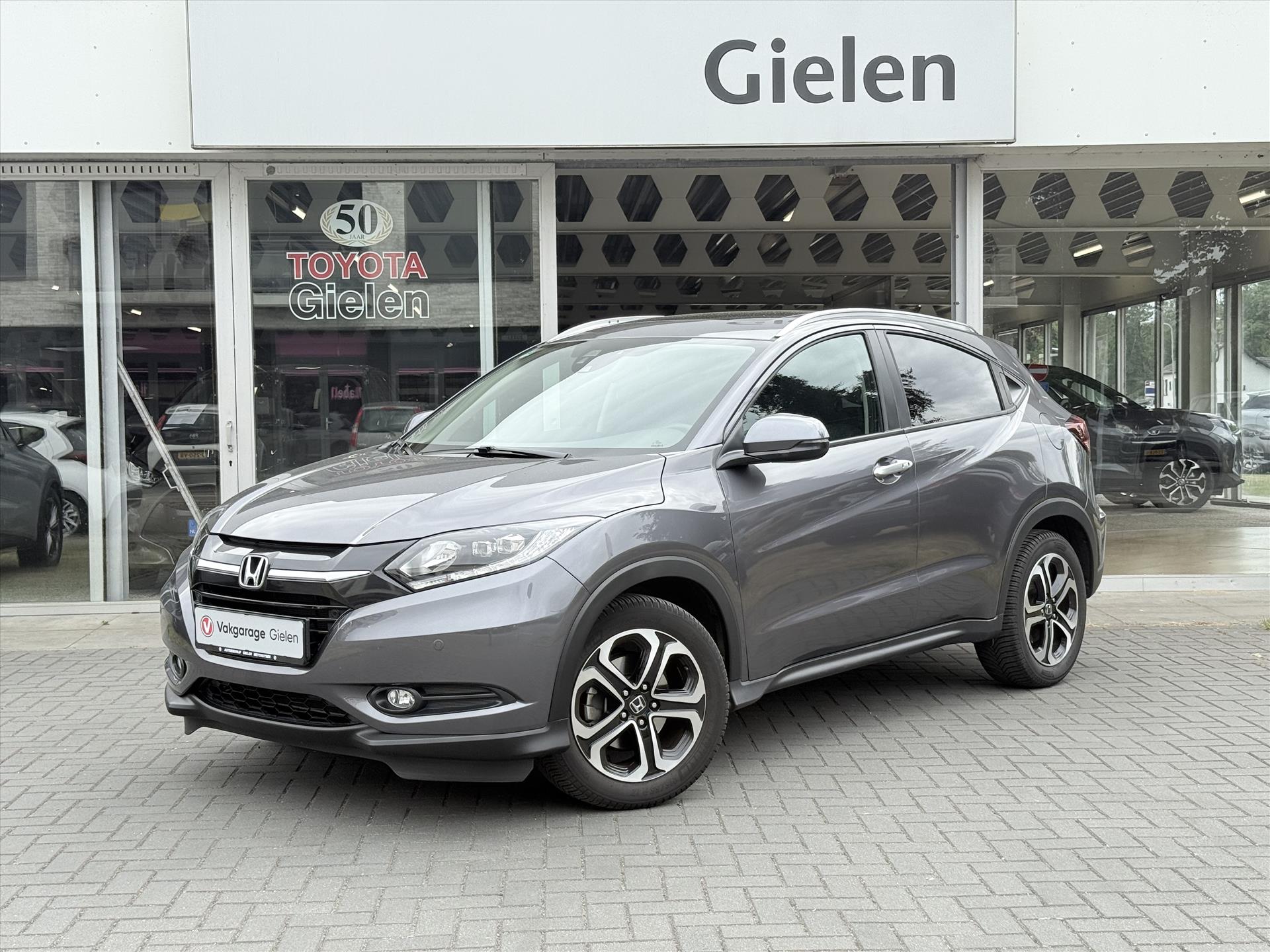 Honda HR-V 1.5 i-VTEC Automaat Executive | Trekhaak, Panoramadak, Navigatie, Parkeersensoren, Keyless, Camera, Stoelverwarming 46154775-0.jpg | Autobedrijf Gielen