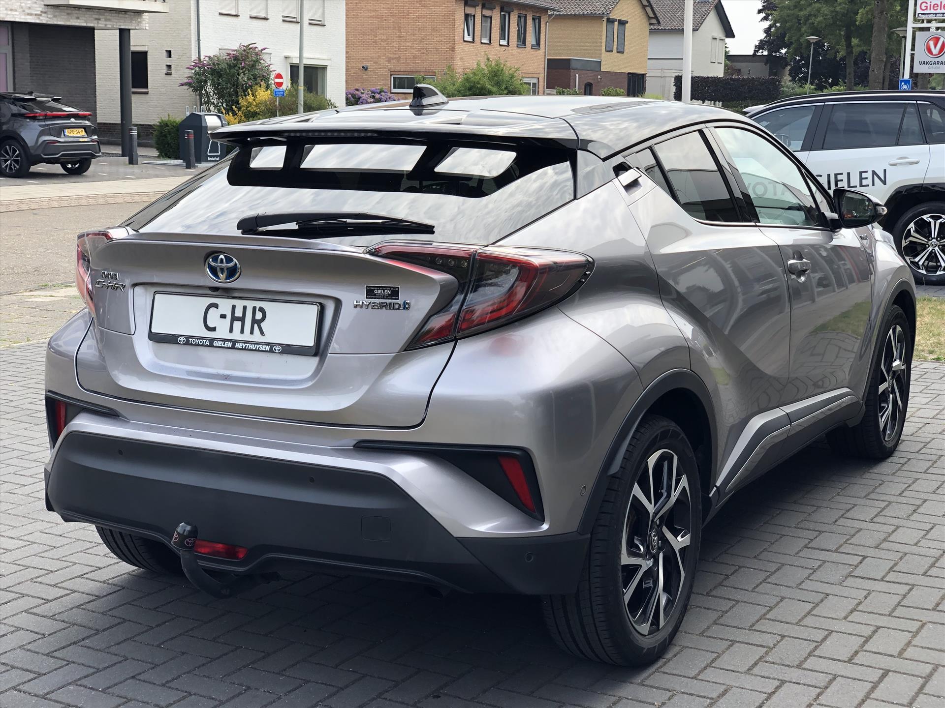 Toyota C-HR 1.8 Hybrid Style Bi-Tone | Trekhaak, JBL, LED Pakket, Navigatie, Dodehoekherkenning, Parkeersensoren, Stoel + Stuurverwarming 46174243-4.jpg | Autobedrijf Gielen