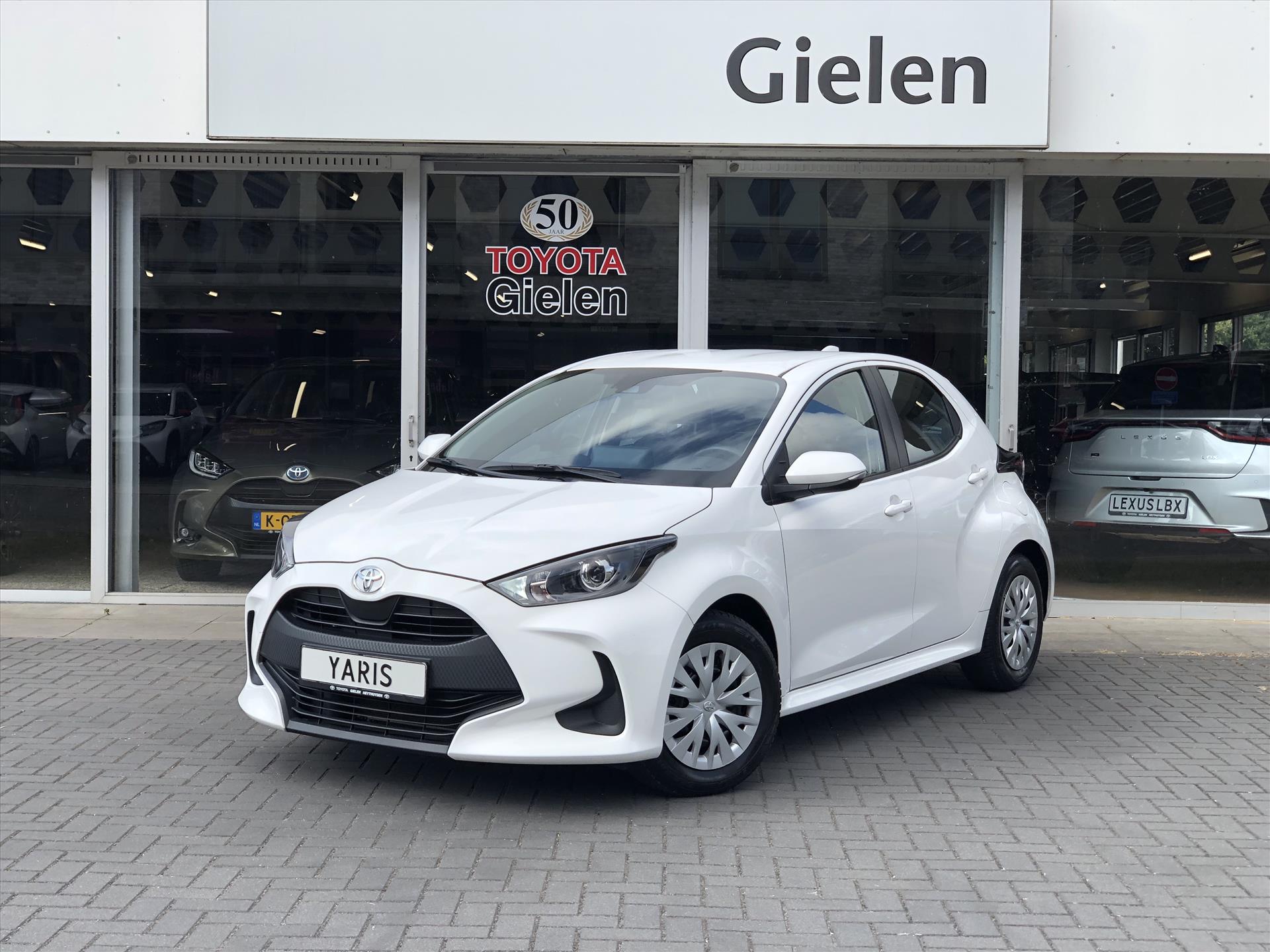 Toyota Yaris 1.0 VVT-i Active | Apple Carplay/Android auto, Licht en regensensor, Airco, Adaptive cruise control 46297513-0.jpg | Autobedrijf Gielen
