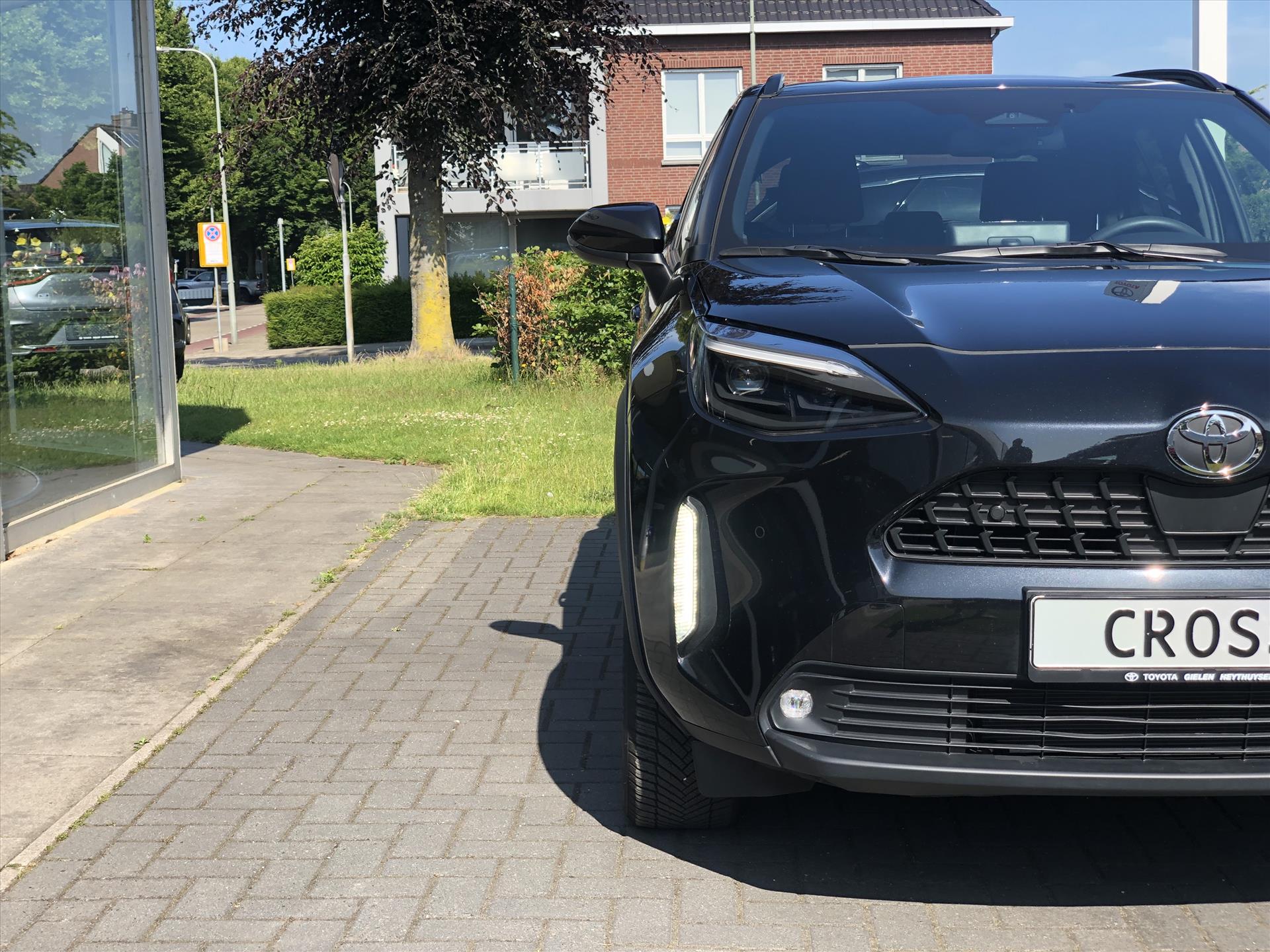 Toyota Yaris Cross 1.5 Hybrid 130PK Dynamic Comfort pack | Dodehoekherkenning, Parkeersensoren, Stoel + Stuurverwarming, Keyless 46326317-4.jpg | Autobedrijf Gielen
