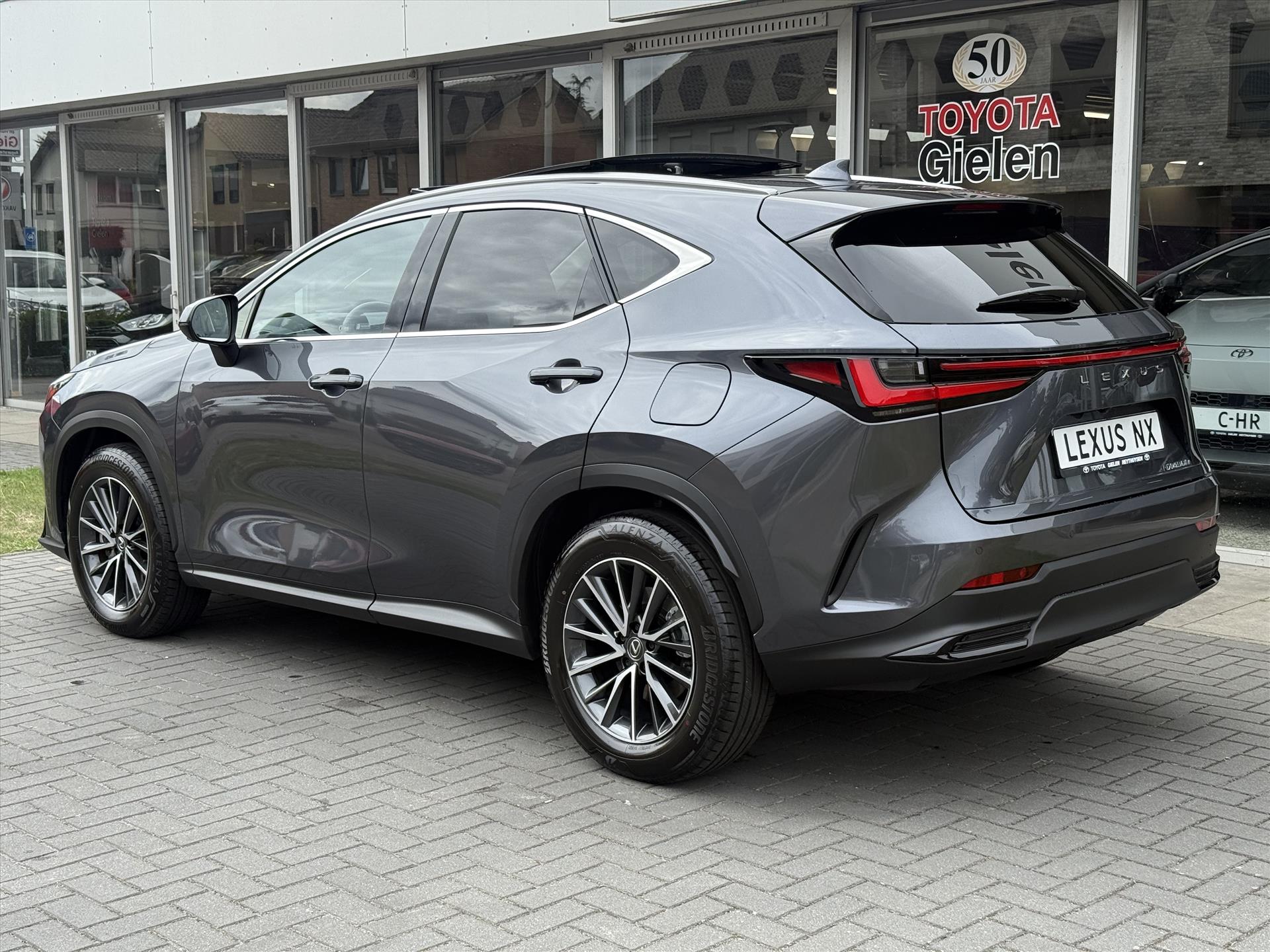 Lexus NX 450h+ AWD Luxury Line Plus | Panoramadak, 360 Camera, Leer, Groot scherm, Dodehoekherkenning, Stoel + Stuurverwarming 46404057-2.jpg | Autobedrijf Gielen