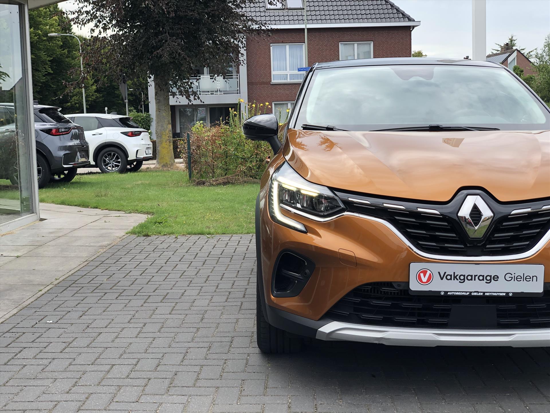 Renault Captur TCe 90pk Intens | Eerste eigenaar, Trekhaak, Parkeersensoren, Camera, Keyless, LED, 17inch, Cruise control 46778239-3.jpg | Autobedrijf Gielen