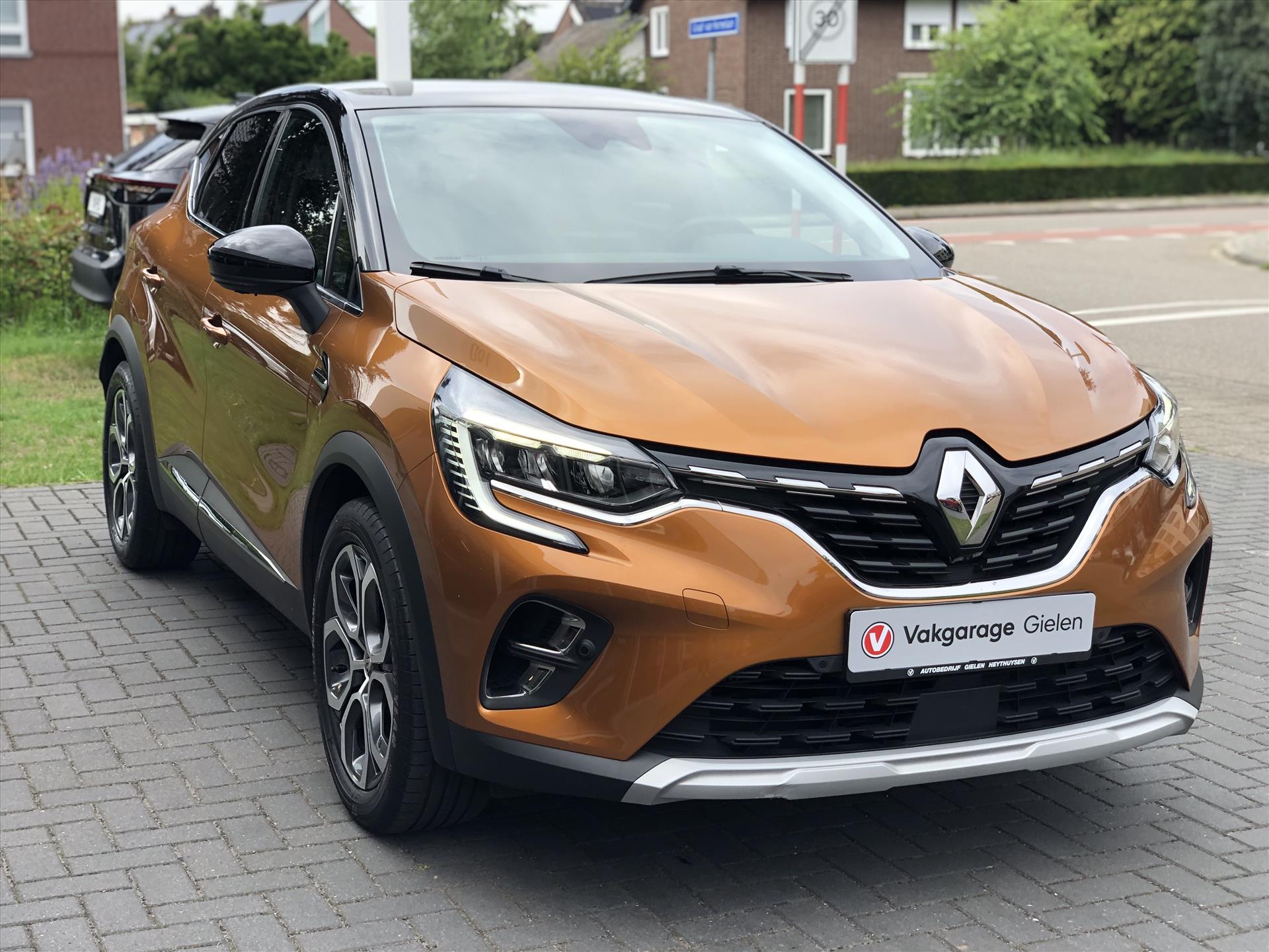 Renault Captur TCe 90pk Intens | Eerste eigenaar, Trekhaak, Parkeersensoren, Camera, Keyless, LED, 17inch, Cruise control 46778239-4.jpg | Autobedrijf Gielen