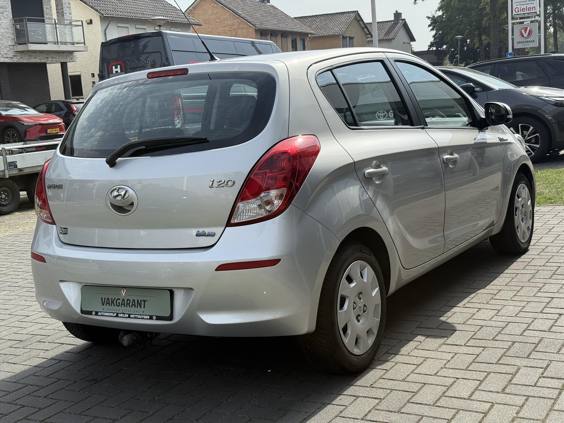 Hyundai i20 1.2i 85PK 5D i-Motion | Trekhaak, Airconditioning, Stuurbediening, Centrale deurvergrendeling, Elektrische ramen 46823495-1.jpg | Autobedrijf Gielen